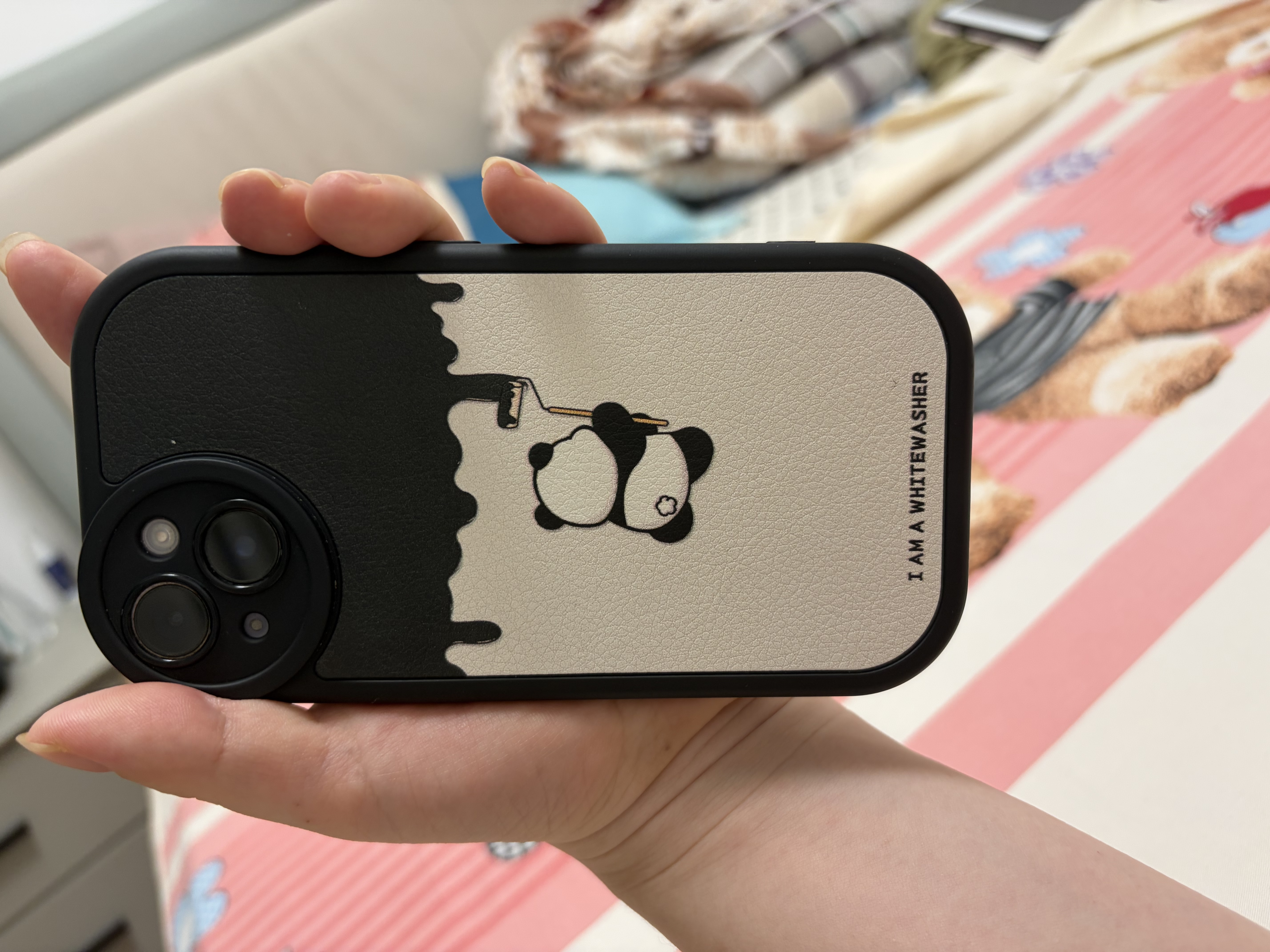 霸时代 适用 iPhone14手机壳苹果14保护套硅胶软壳防摔镜头全包小羊皮外壳女男款黑色粉刷熊 实拍图
