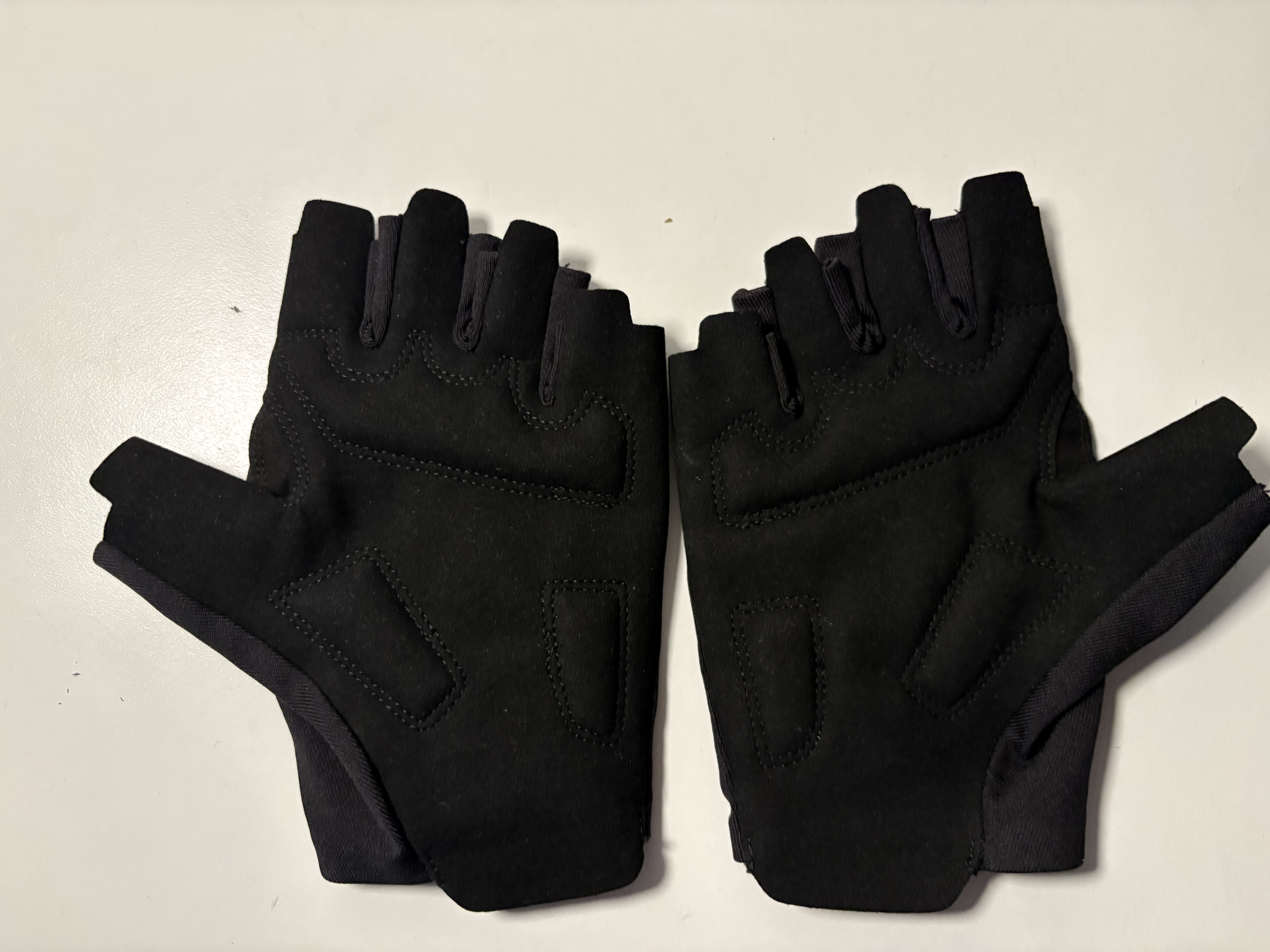 迪卡侬（DECATHLON）公路自行车半指速降手套初阶款手套-黑色S-4229061 实拍图