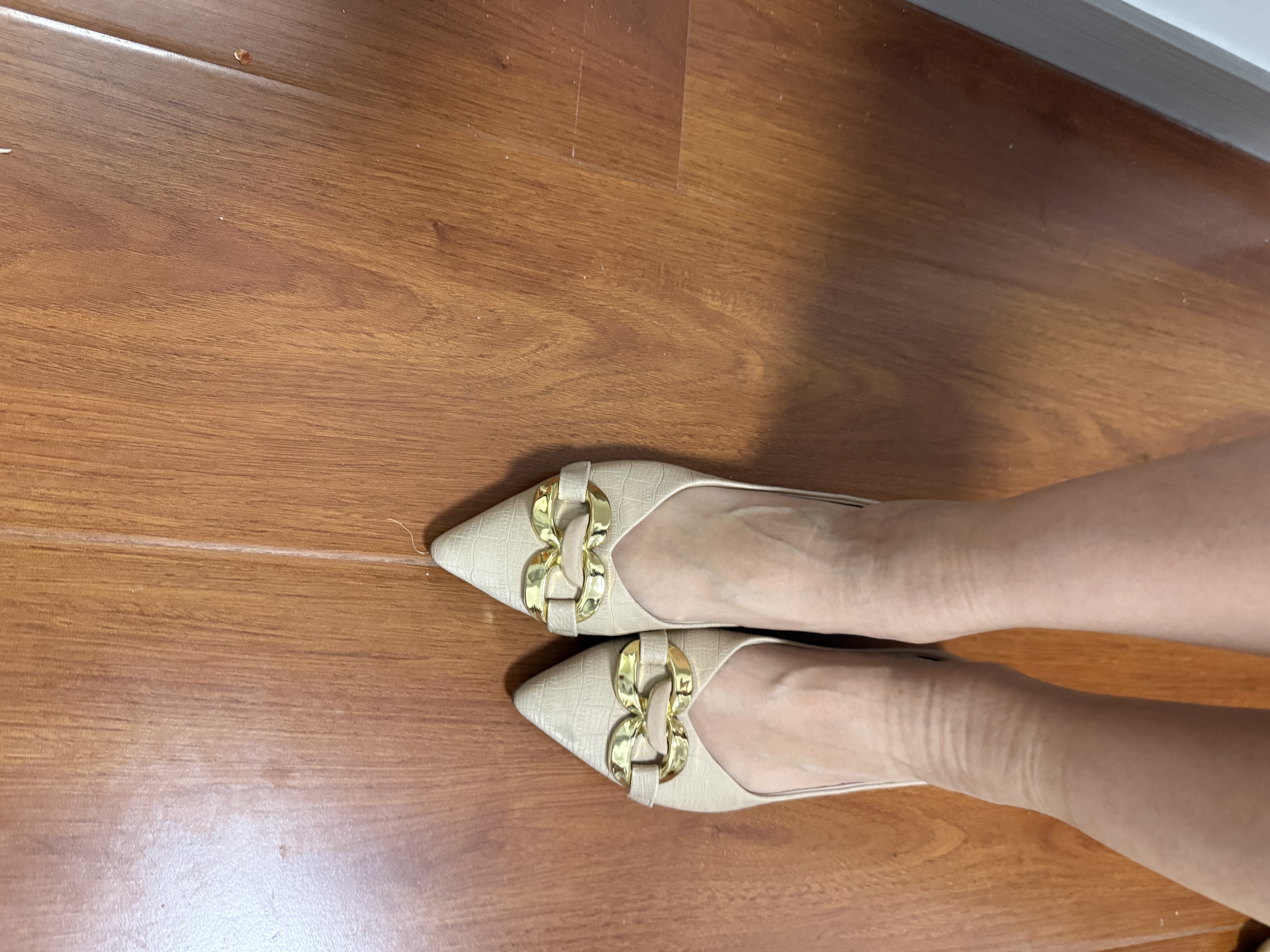 达芙妮平底鞋软底时尚女单鞋职业通勤女鞋尖头船鞋4623101057 杏色 37  实拍图