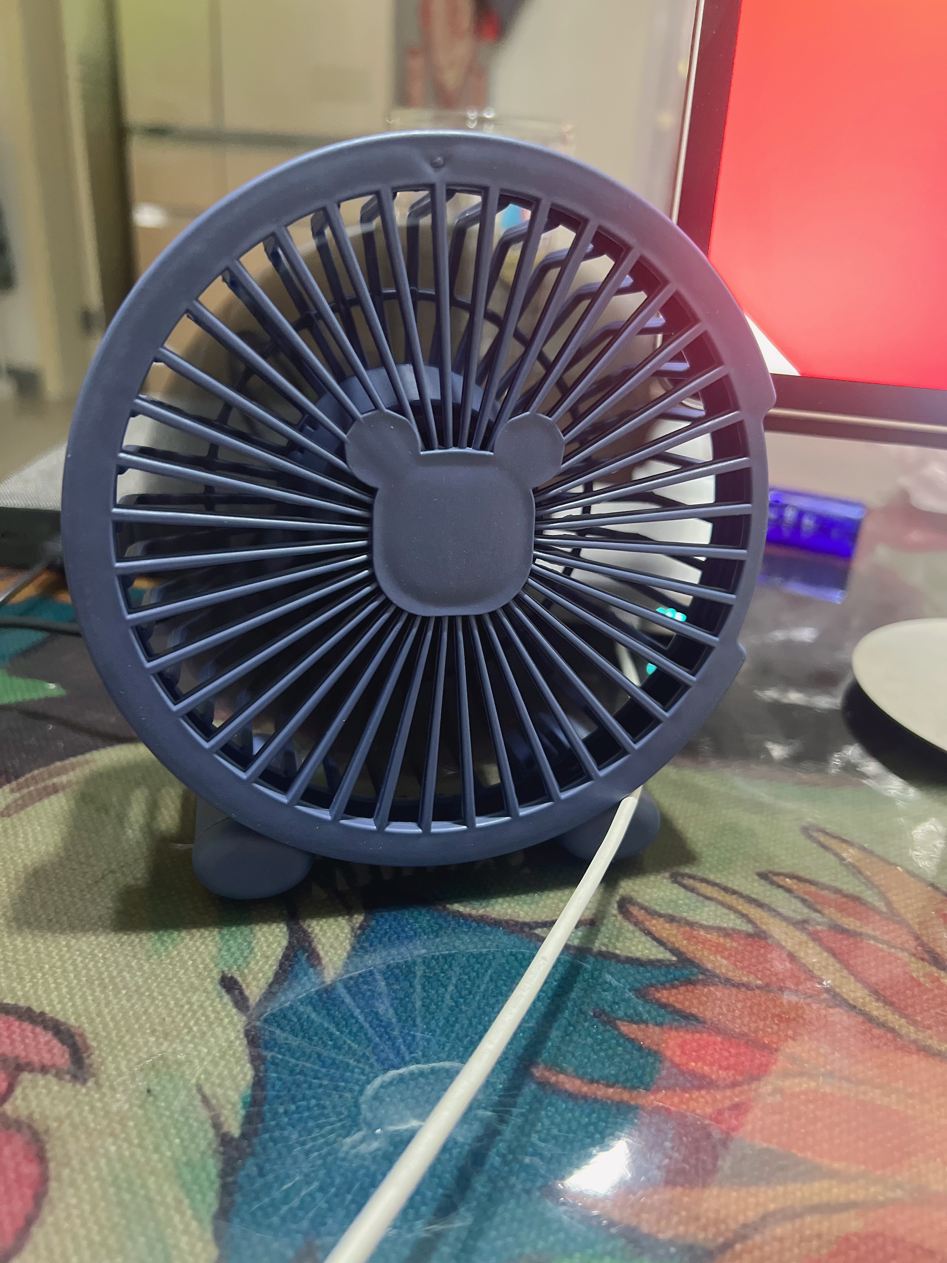 usb小风扇静音办公室桌上桌面电风扇夏季家用小电扇台扇宿舍小型笔记本电脑外接桌面USB插电小风扇 升级款桌面风扇【深蓝色】 实拍图