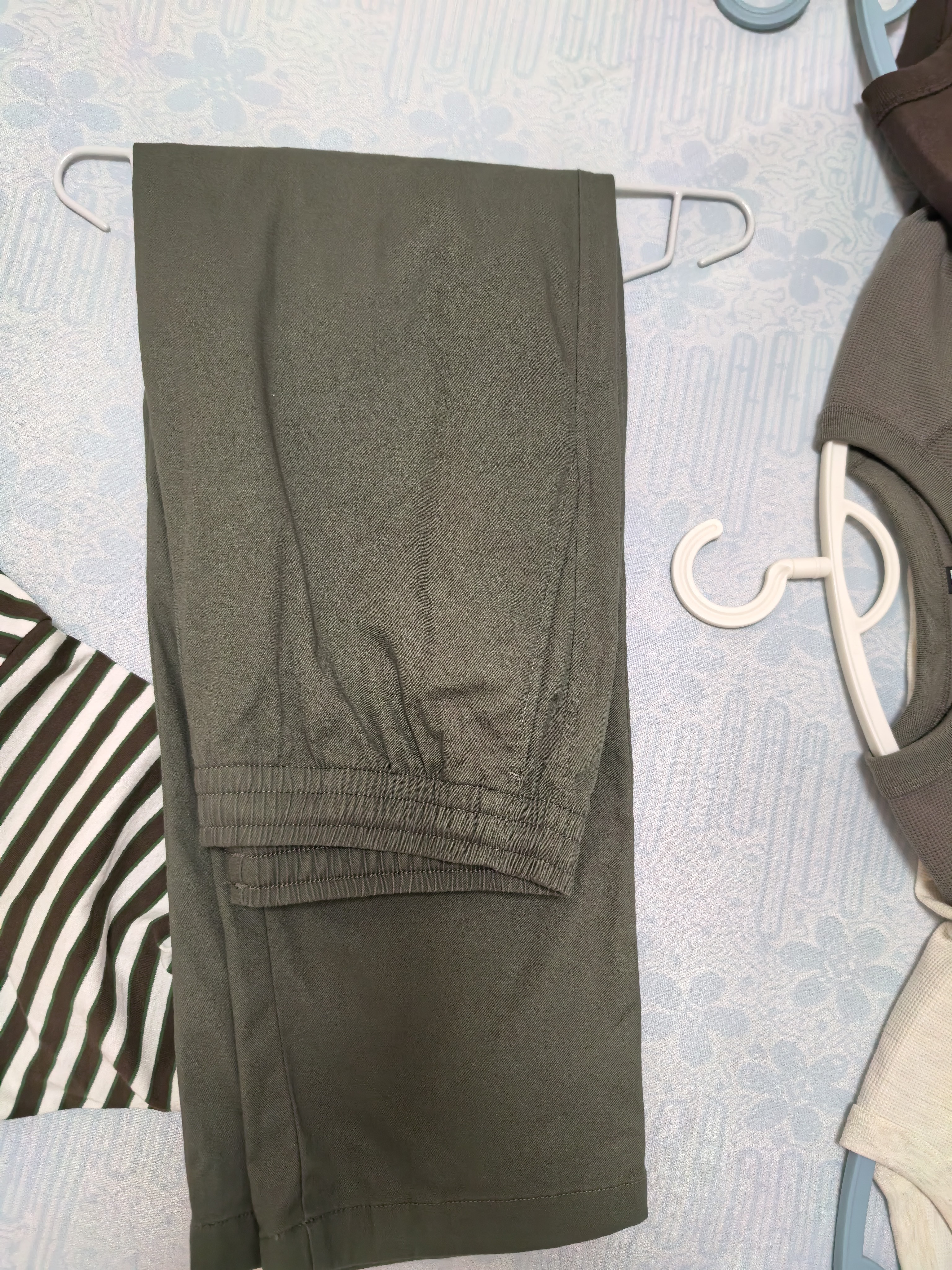 优衣库弹力棉质舒适九分裤常规款男装女装486467 481568 491585 481568/57深橄榄色 M 实拍图