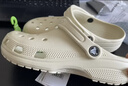 卡骆驰（CROCS）檀健次同款经典洞洞鞋轻便百搭女沙滩鞋包头拖鞋男鞋|10001 骨白色-2Y2(含智必星) 40 (250mm) 实拍图