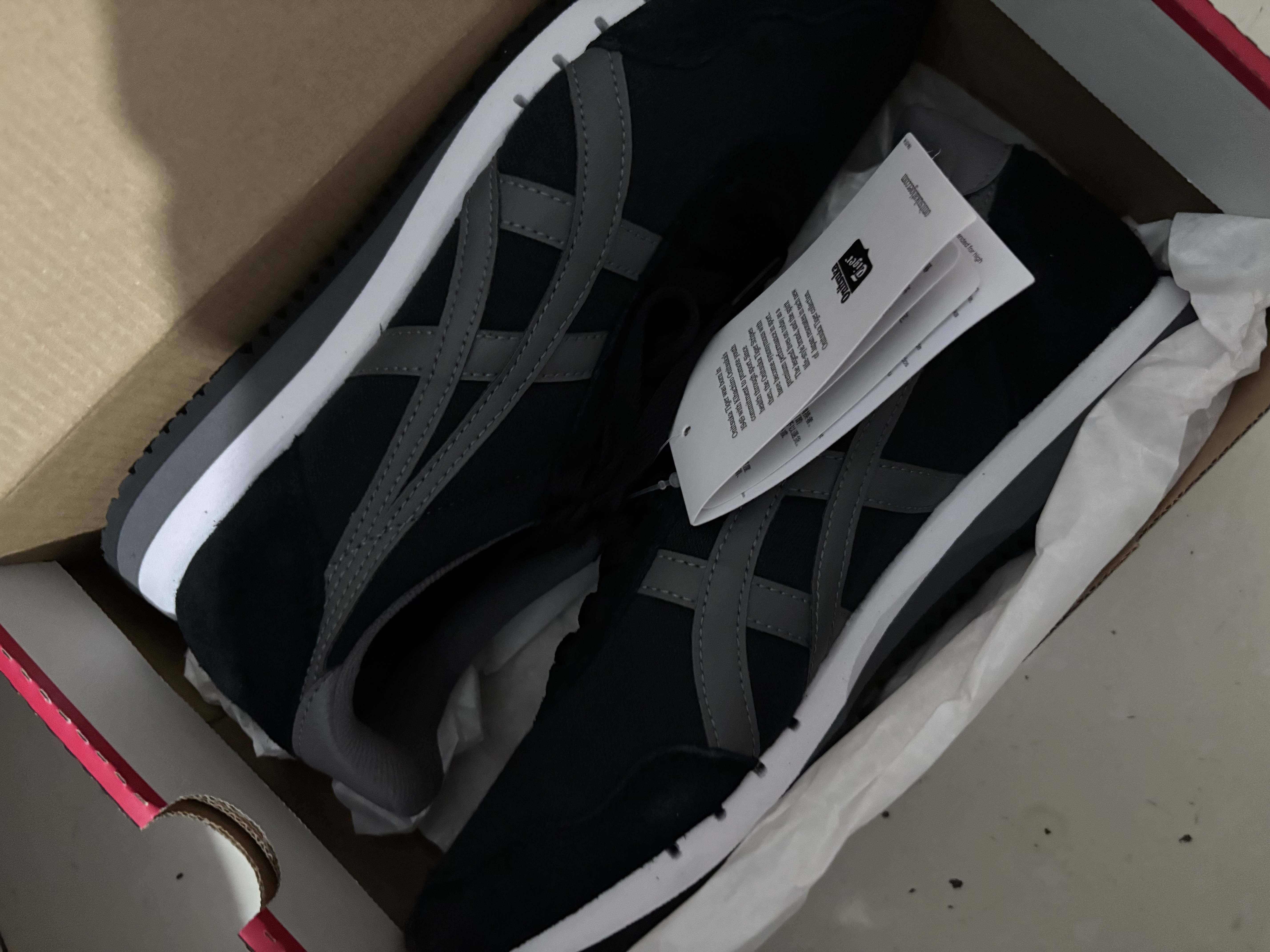 Onitsuka Tiger鬼塚虎复古男女鞋子低帮舒适休闲鞋运动鞋DUALIO 黑色/灰色(1183C315-001) 40 实拍图