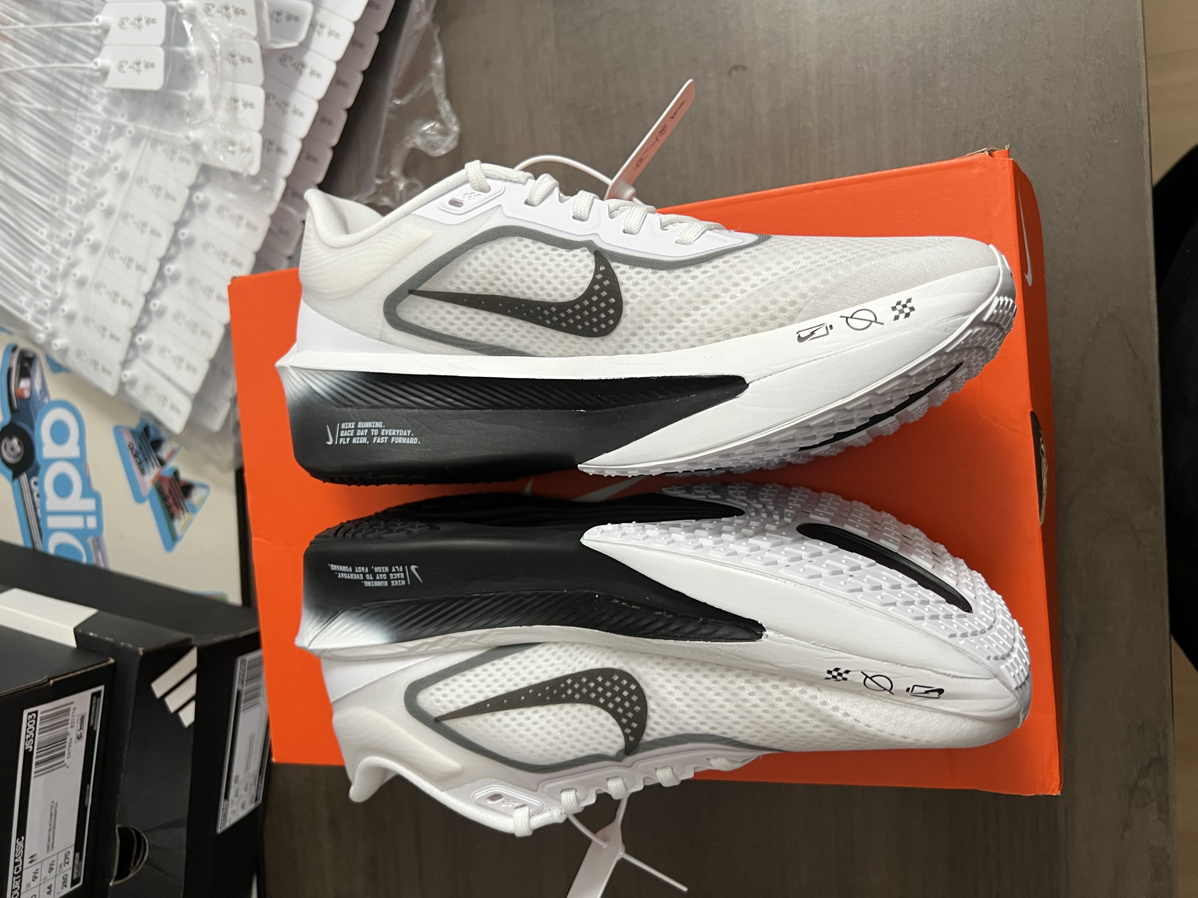耐克（NIKE）2026年男子AIR FORCE 1  07 WB运动休闲鞋 CJ9179-200 44 实拍图