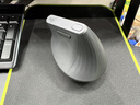 罗技（Logitech）大师系列 MX Vertical 人体工学鼠标 垂直鼠标 无线蓝牙快速充电 带优联接收器 黑色 实拍图