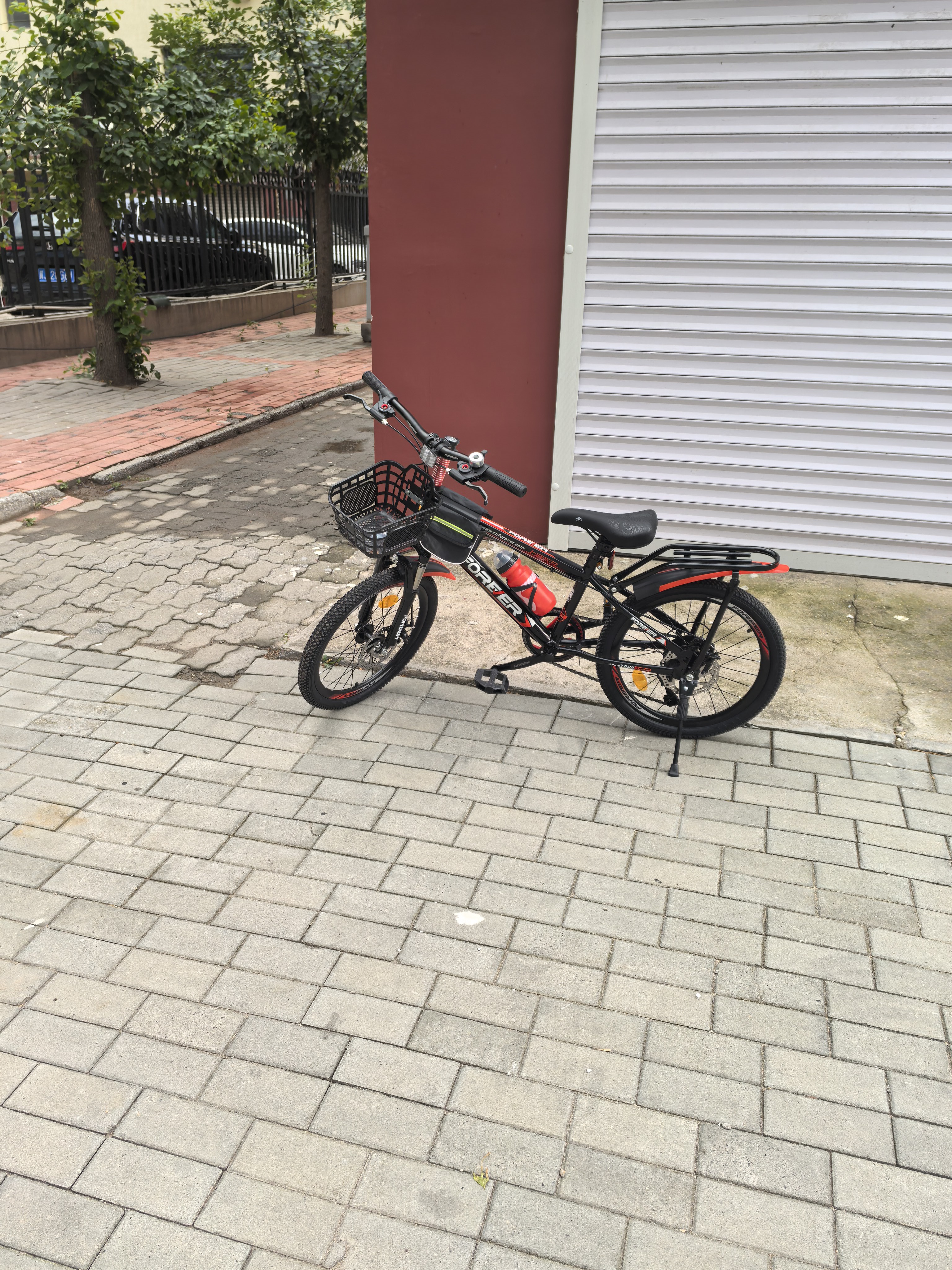 永久（FOREVER）儿童自行车6-12岁青少年变速超轻车黑红色20寸 适合身高135-155cm 实拍图