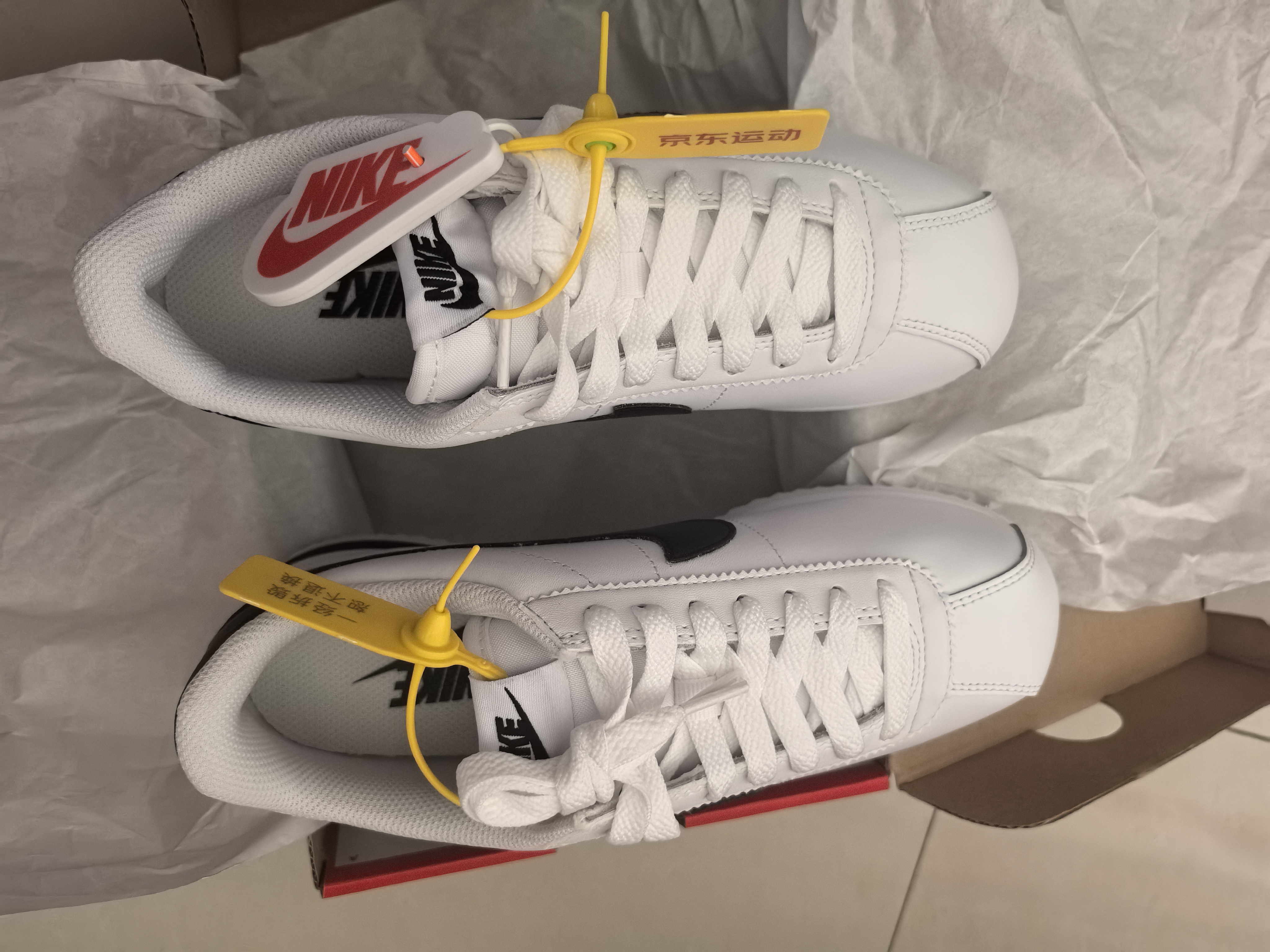 耐克女子 CORTEZ  轻便阿甘鞋休闲鞋 DN1791-107白 36.5 实拍图