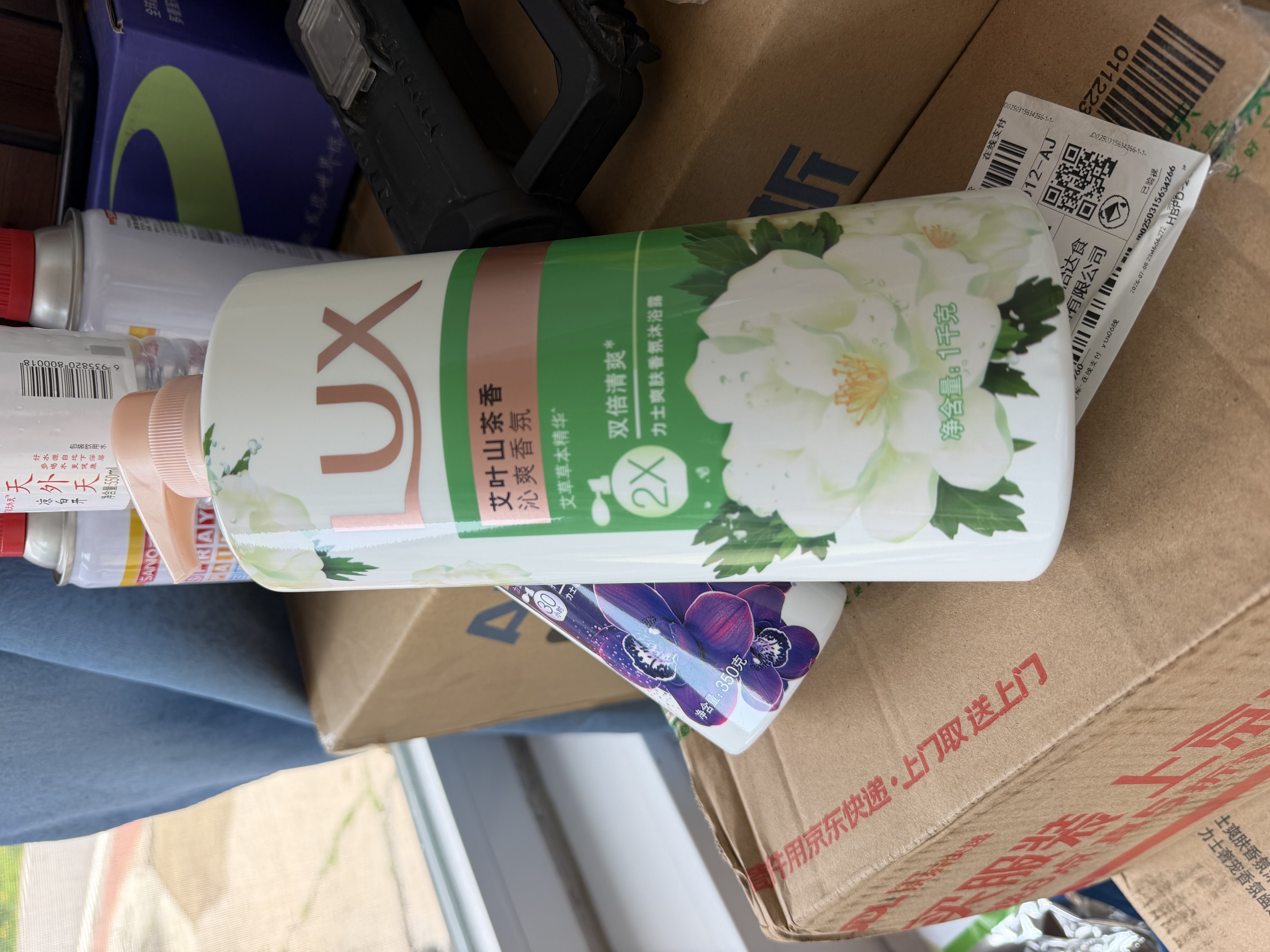力士（LUX）沐浴露套装 清爽健肤 艾叶山茶香1000g送幽莲350g 香味持久 实拍图