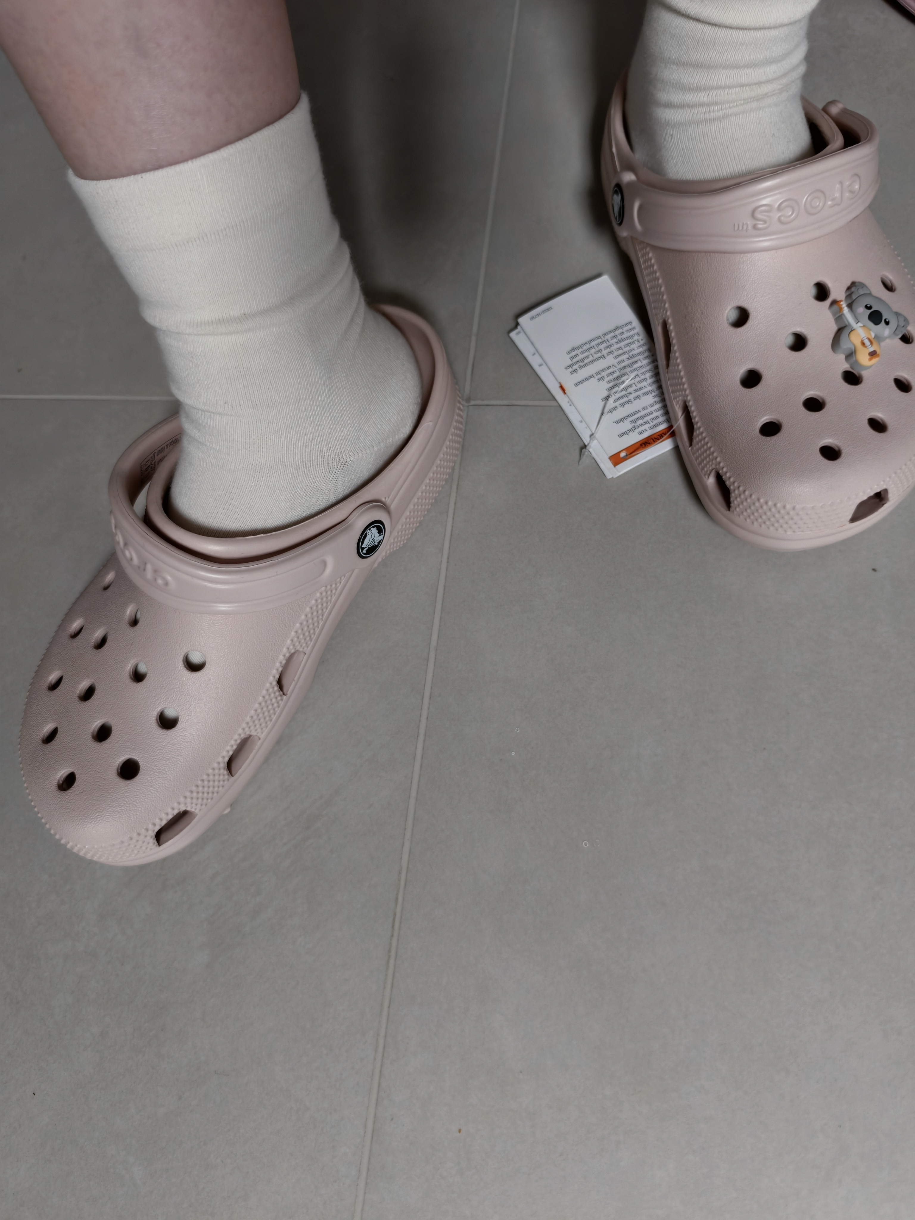 卡骆驰（CROCS）经典洞洞鞋轻便百搭女沙滩鞋包头拖鞋男鞋|10001 石英粉-6UR(含智必星) 37 /38(230mm) 实拍图