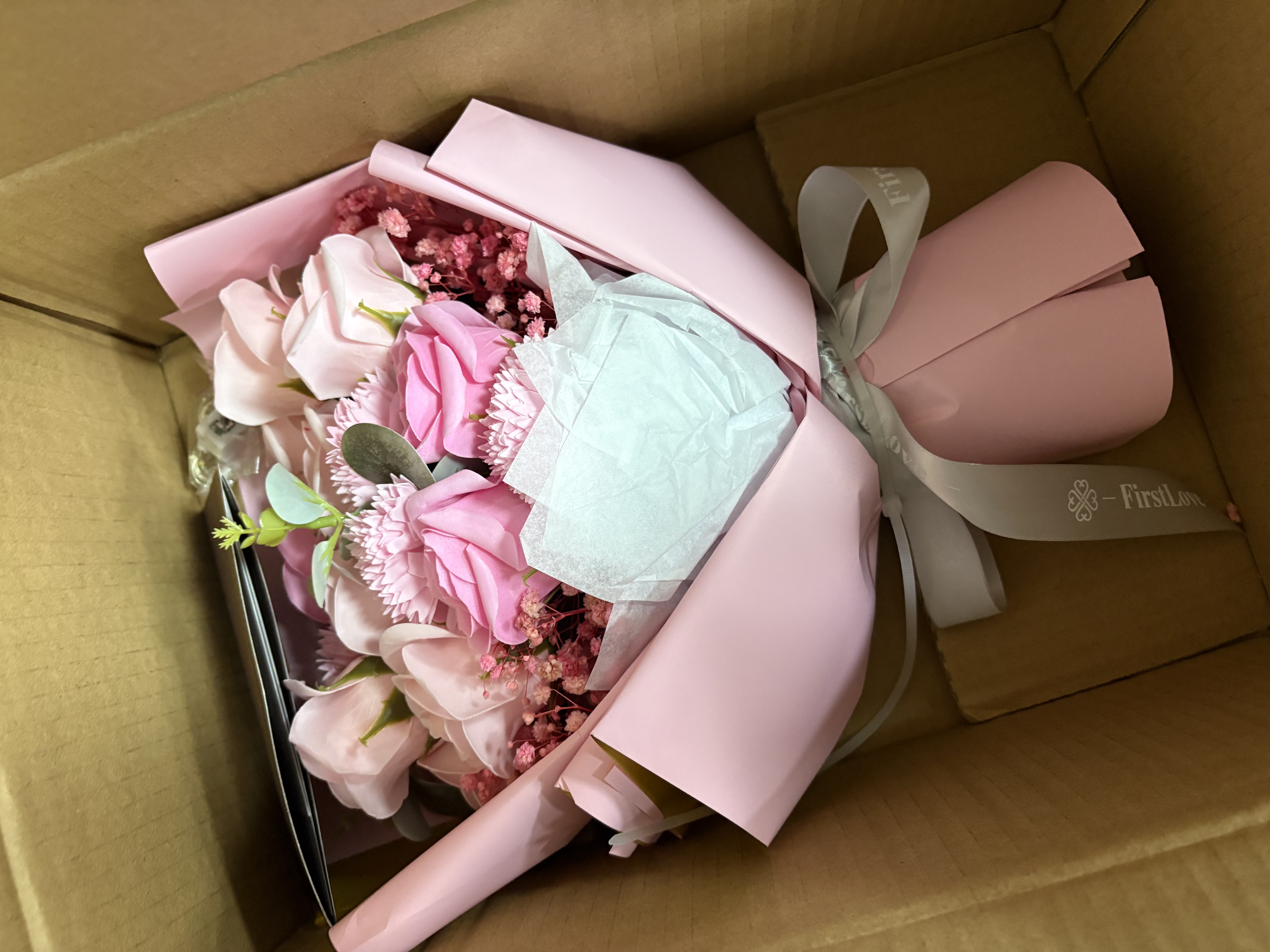 爱梦妮16朵玫瑰康乃馨香皂花同城配送七夕情人节生日礼物非鲜花送女生 实拍图