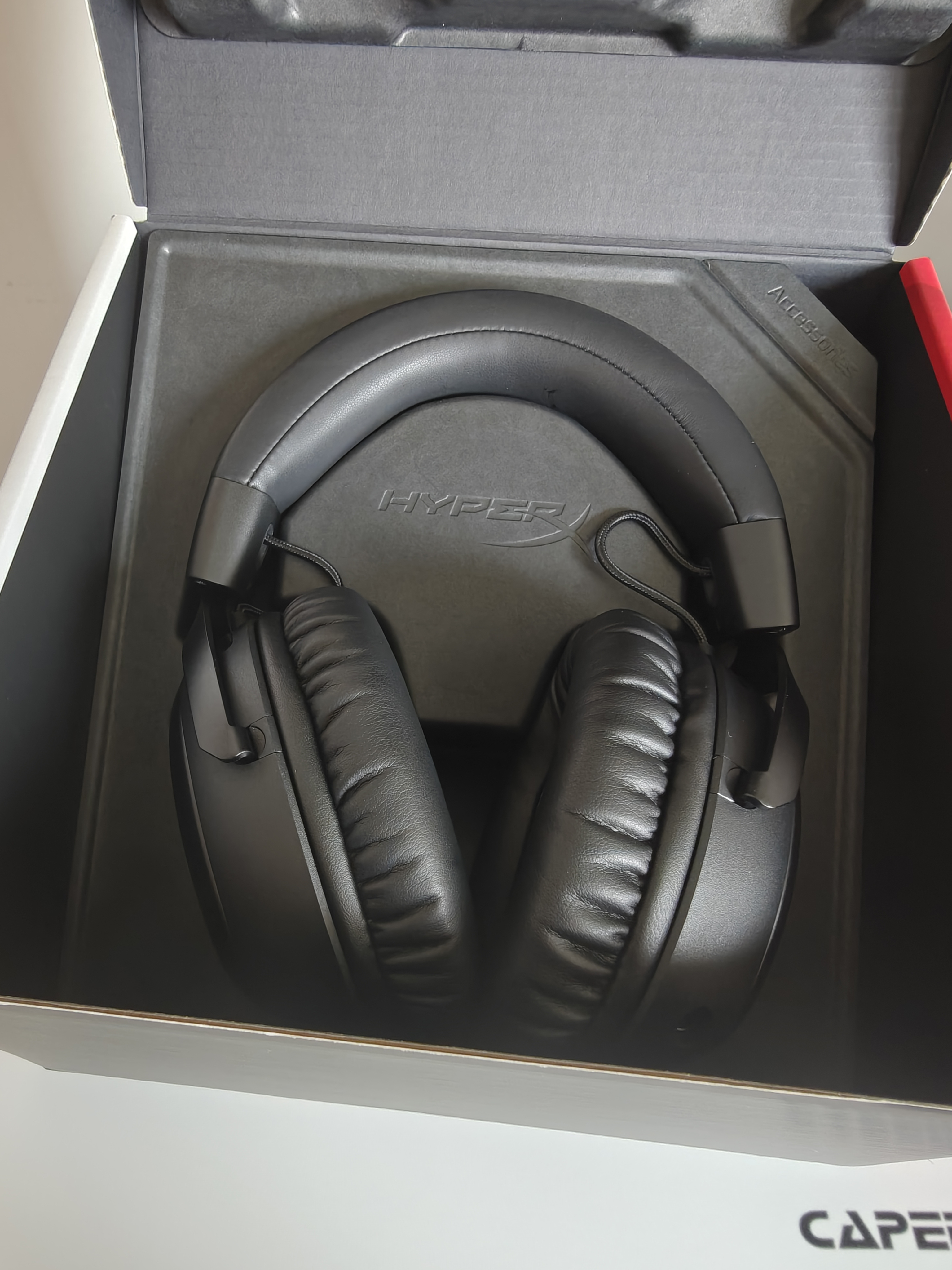 极度未知（HYPERX）飓风2飓风3系列电竞游戏耳机头戴式 fps吃鸡耳麦降噪麦克风 原金士顿cloud2电竞耳机 支架【非极度未知产品介意勿拍】 实拍图