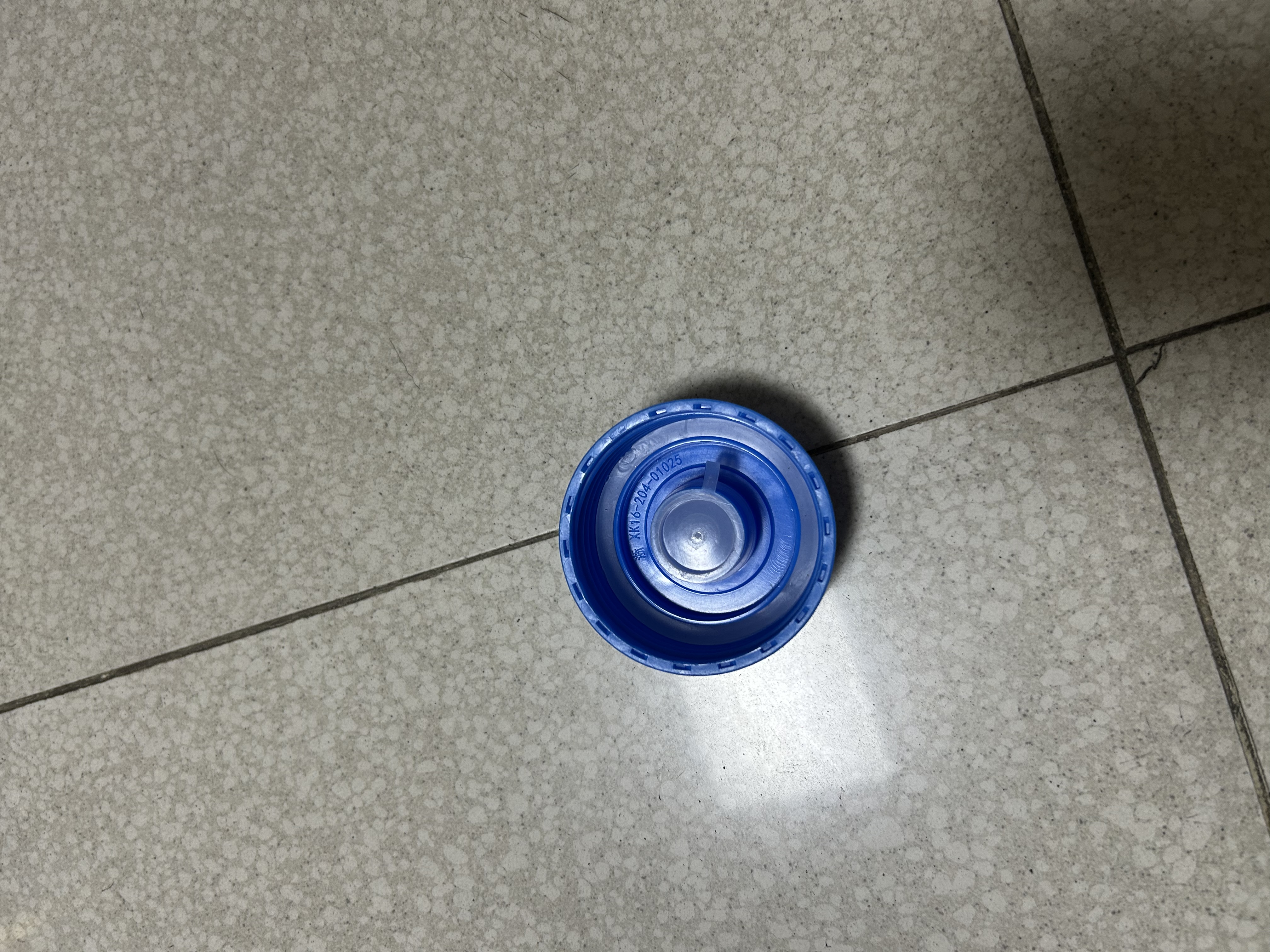 拜杰水桶盖子桶装水盖通用型矿泉水桶纯净水桶盖密封盖聪明盖水桶盖 蓝色【2个装】 7.5L 实拍图