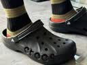 CROCS卡骆驰洞洞鞋贝雅洞洞鞋轻便运动鞋耐磨一脚蹬拖鞋休闲鞋|10126 黑色-001 40 (250mm) 实拍图