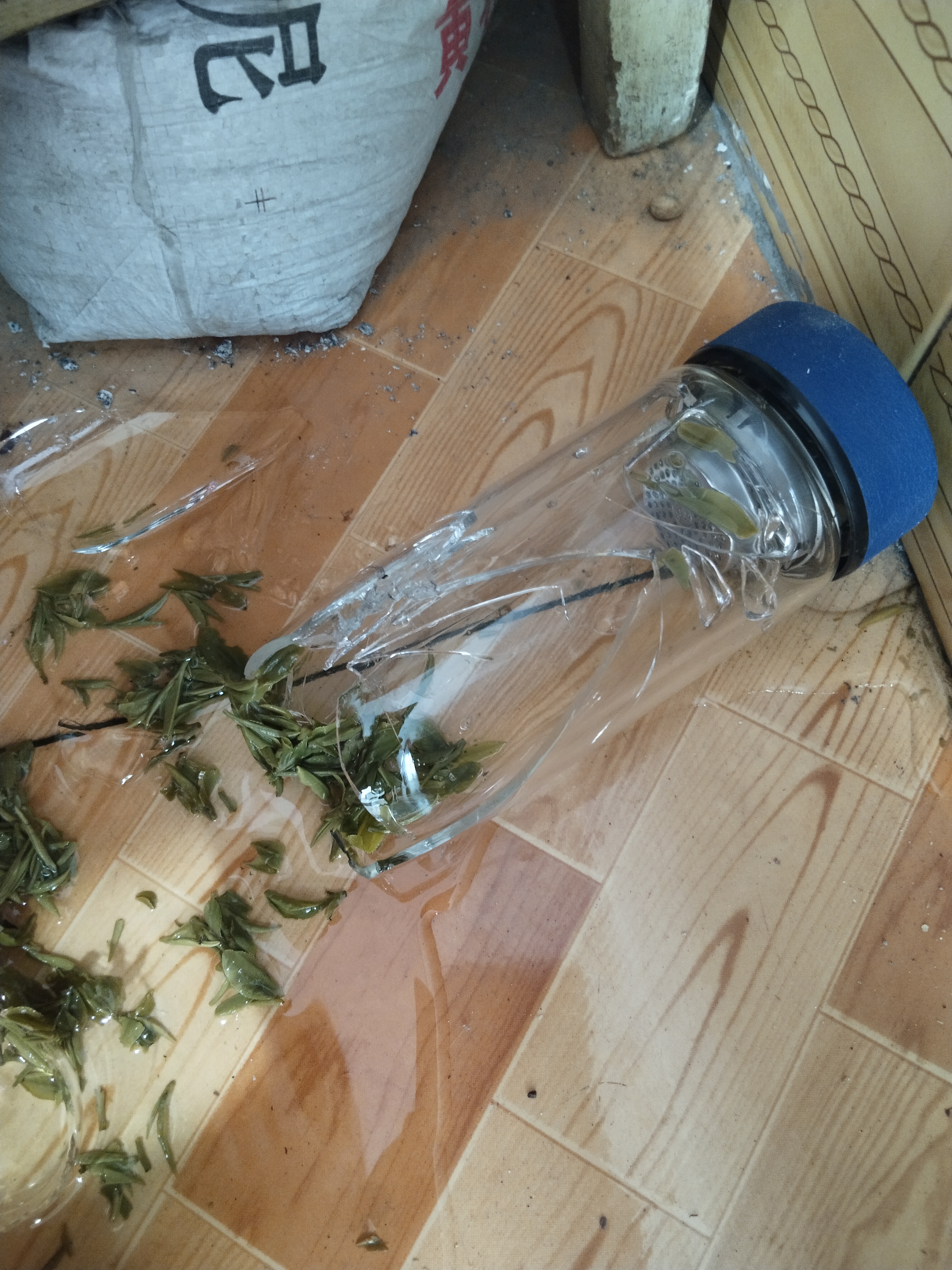 慕馨（moosen）玻璃杯水杯子泡茶杯商务办公防摔隔热定制LOGO便携耐高温刻字纪念 【摔碎终生保赔】黑色300ml 实拍图