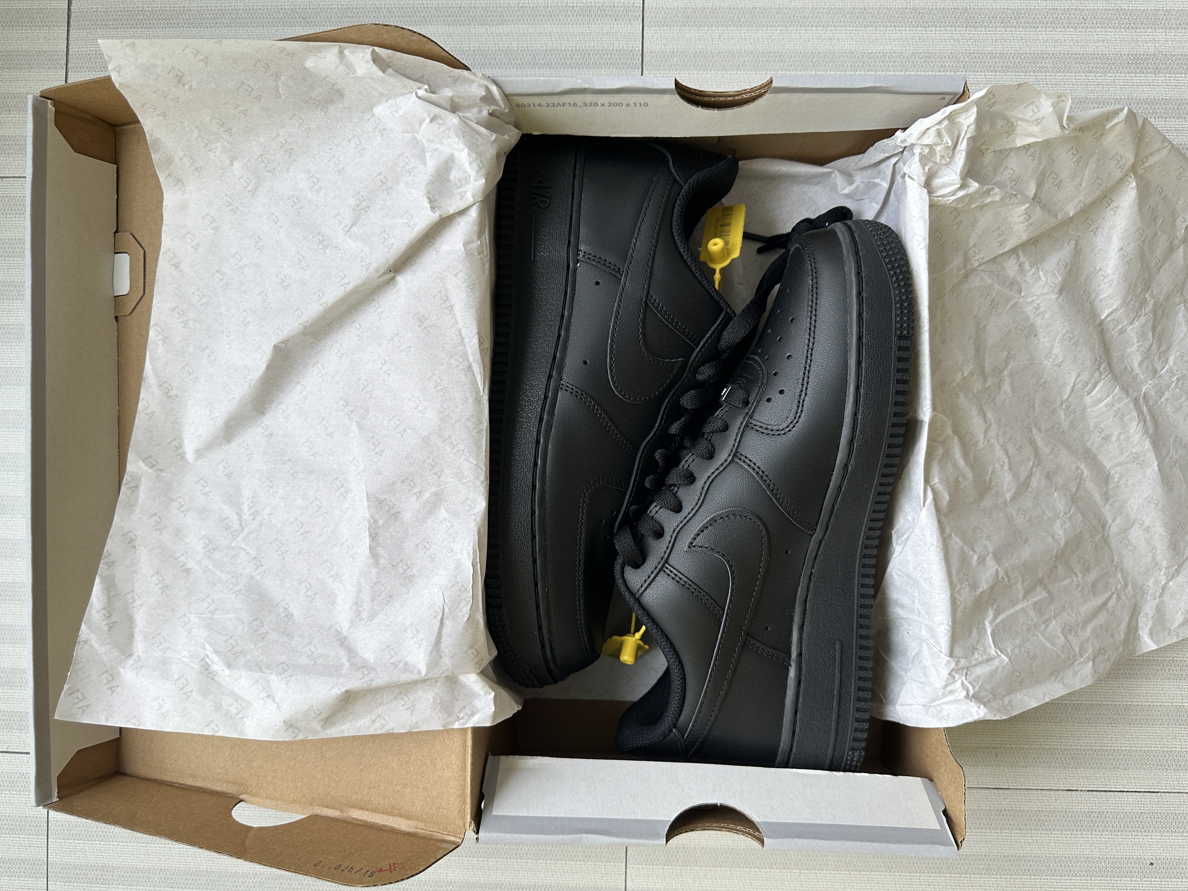 耐克NIKE板鞋男空军一号AF1 AIR FORCE 1运动鞋CW2288-001黑40 实拍图
