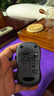 罗技（Logitech）M220 轻音鼠标 无线鼠标 办公鼠标 对称鼠标 带无线微型接收器 灰黑色 实拍图