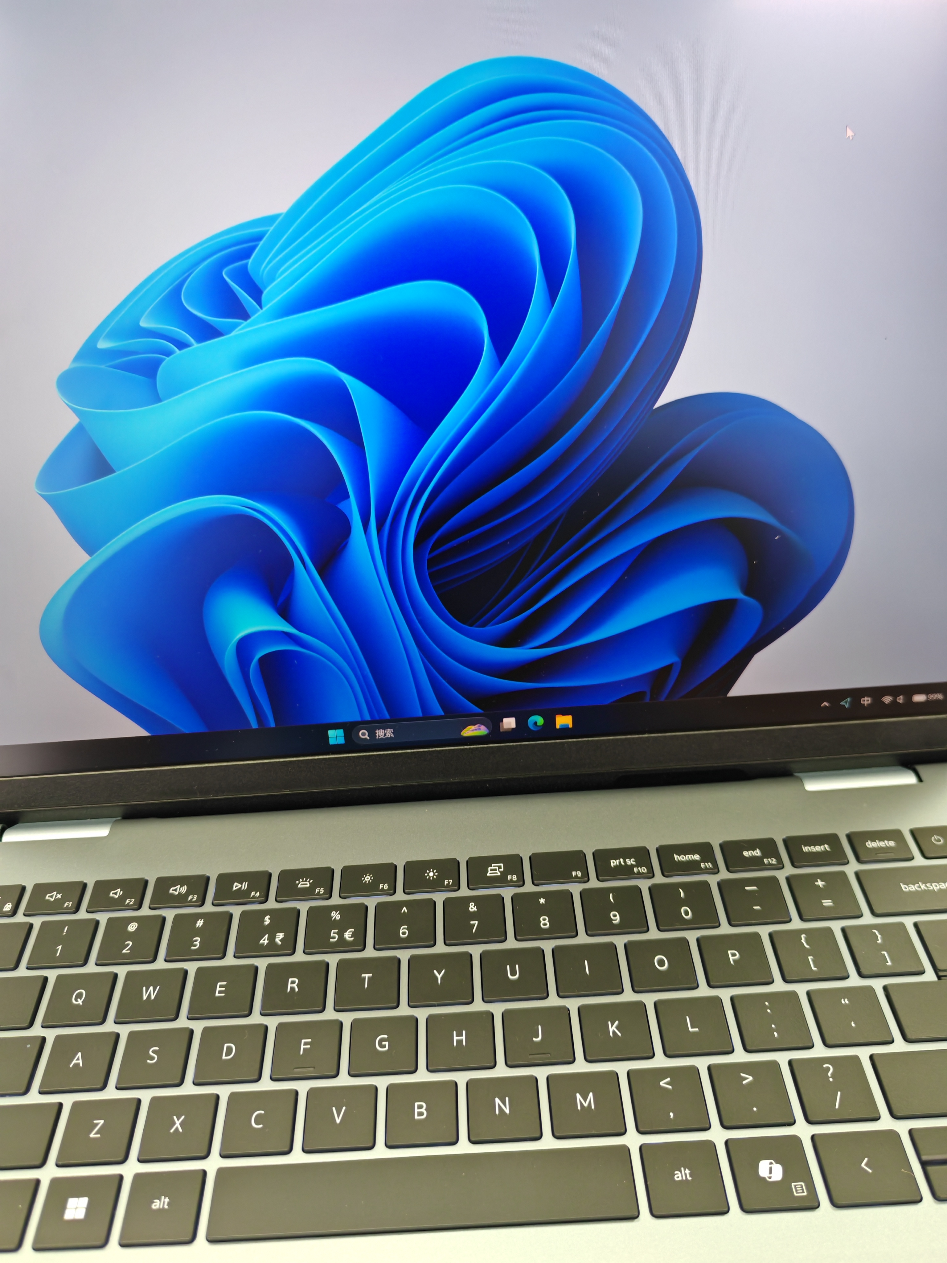 戴尔（DELL）灵越16Plus 7640【2026补贴15%新品】16英寸超轻薄金属笔记本电脑AIPC商务办公学生手提全能超极本 标压酷睿core5-210H 2.5K高清屏120Hz 32G DD 实拍图