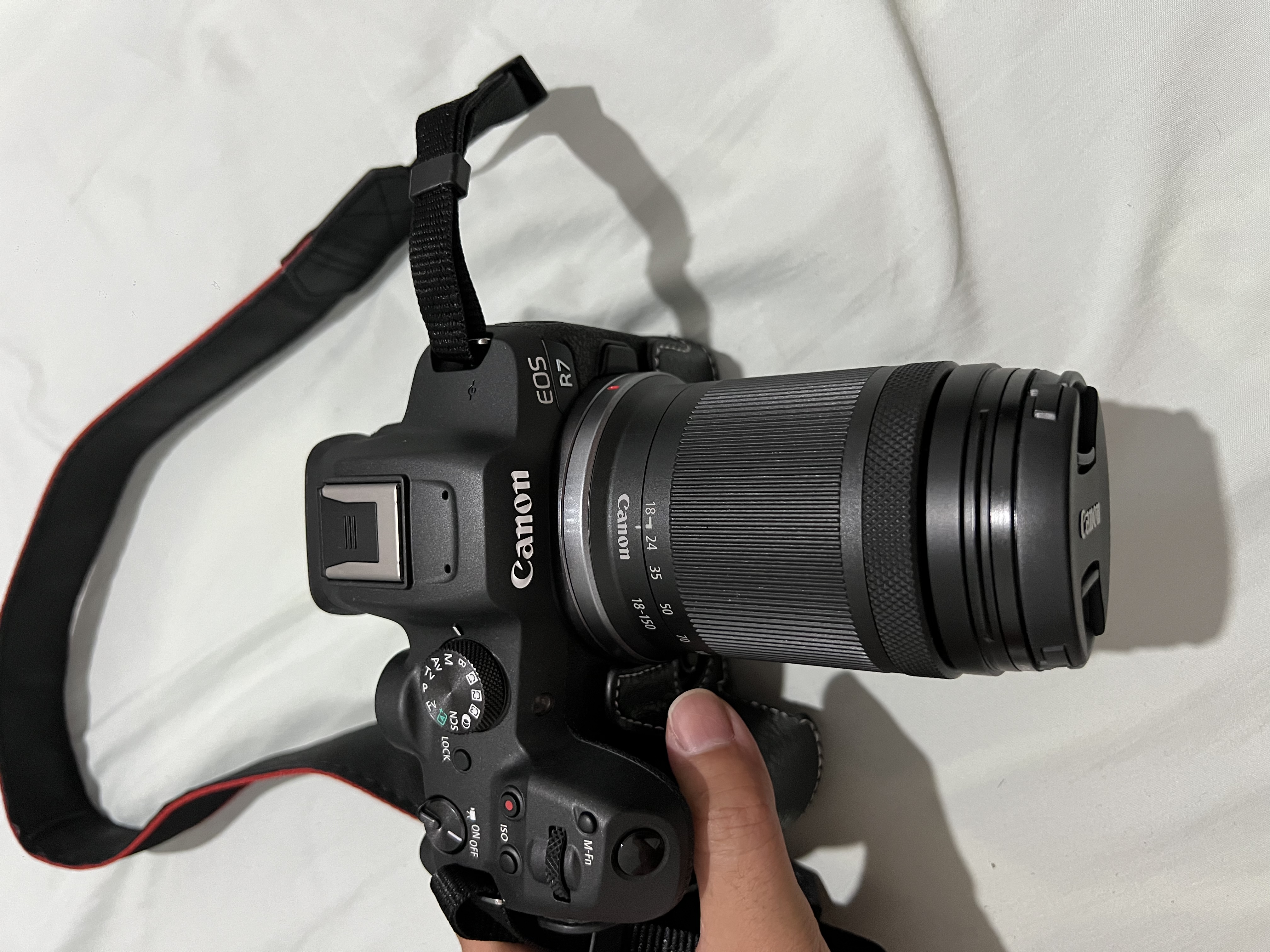 佳能（Canon）r7微单相机  R7专业高画质4K旅游 vlog视频直播数码高清照相机 R7+18-150 STM镜头套机【一镜走天下】 套餐一【含128G卡 摄影包 电池 vlog套装】 实拍图