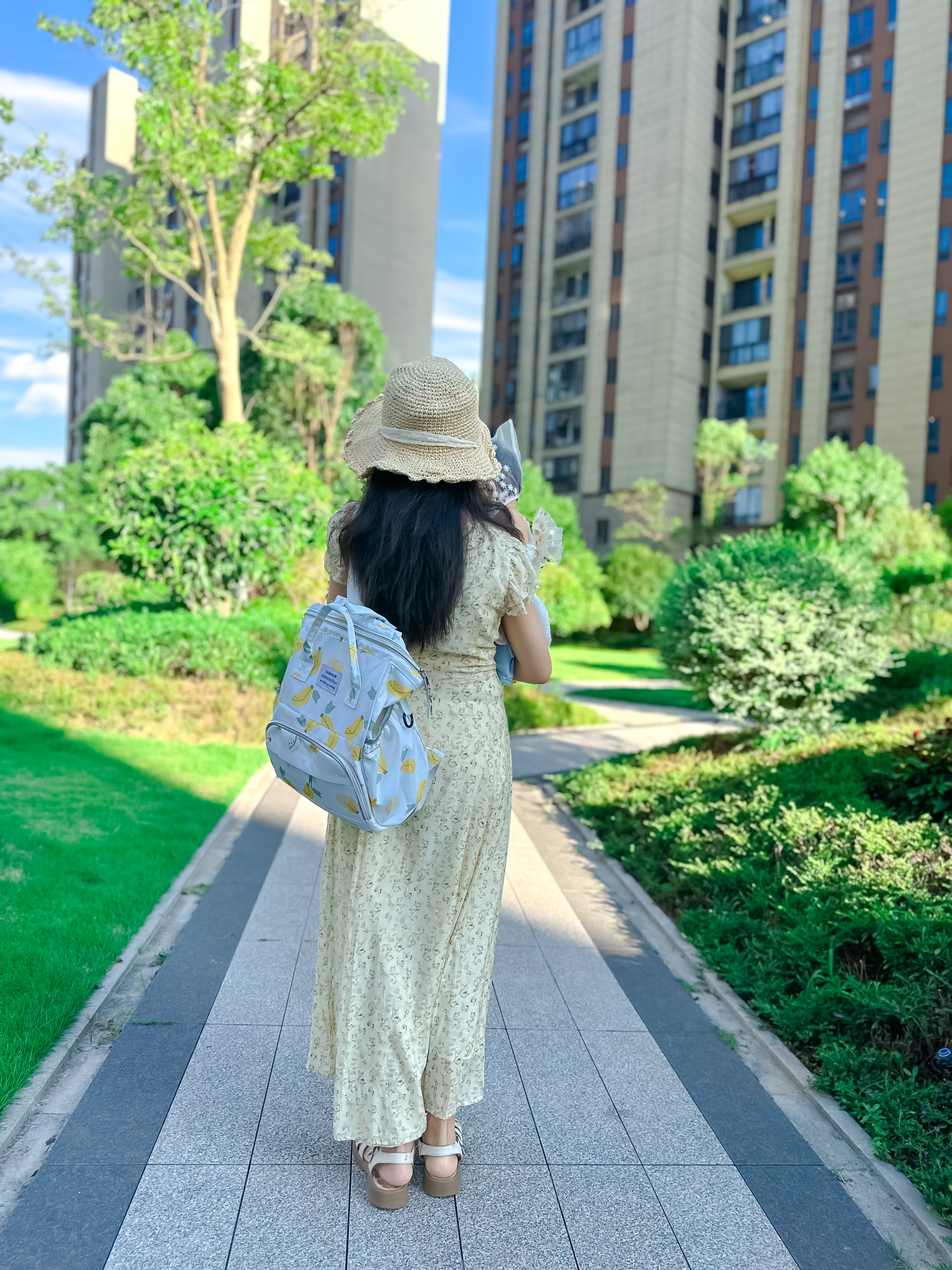 爱宝适妈咪包双肩包多功能背奶包大容量外出轻便母婴包奶爸包香蕉M400 实拍图