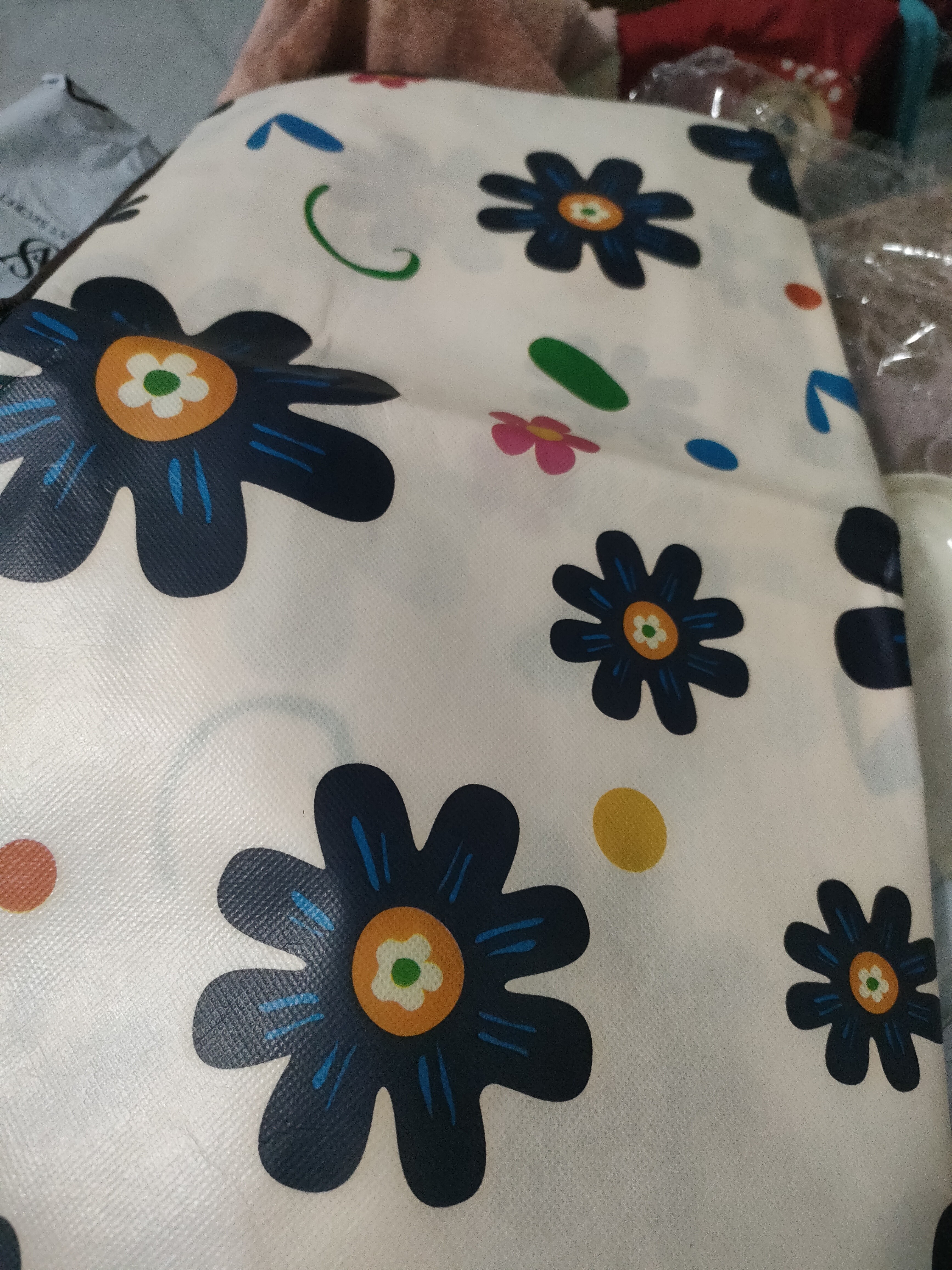 京东物流 换季羽绒服收纳大容量搬家打包衣物棉被防潮防霉整理袋 热卖款大号100L 新旧款随机发 实拍图