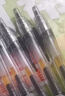 【百万销量】按动中性笔签字笔0.5mm子弹头速干黑笔学生考试刷题笔教师红笔经典商务办公会议笔 黑色 5支装 实拍图