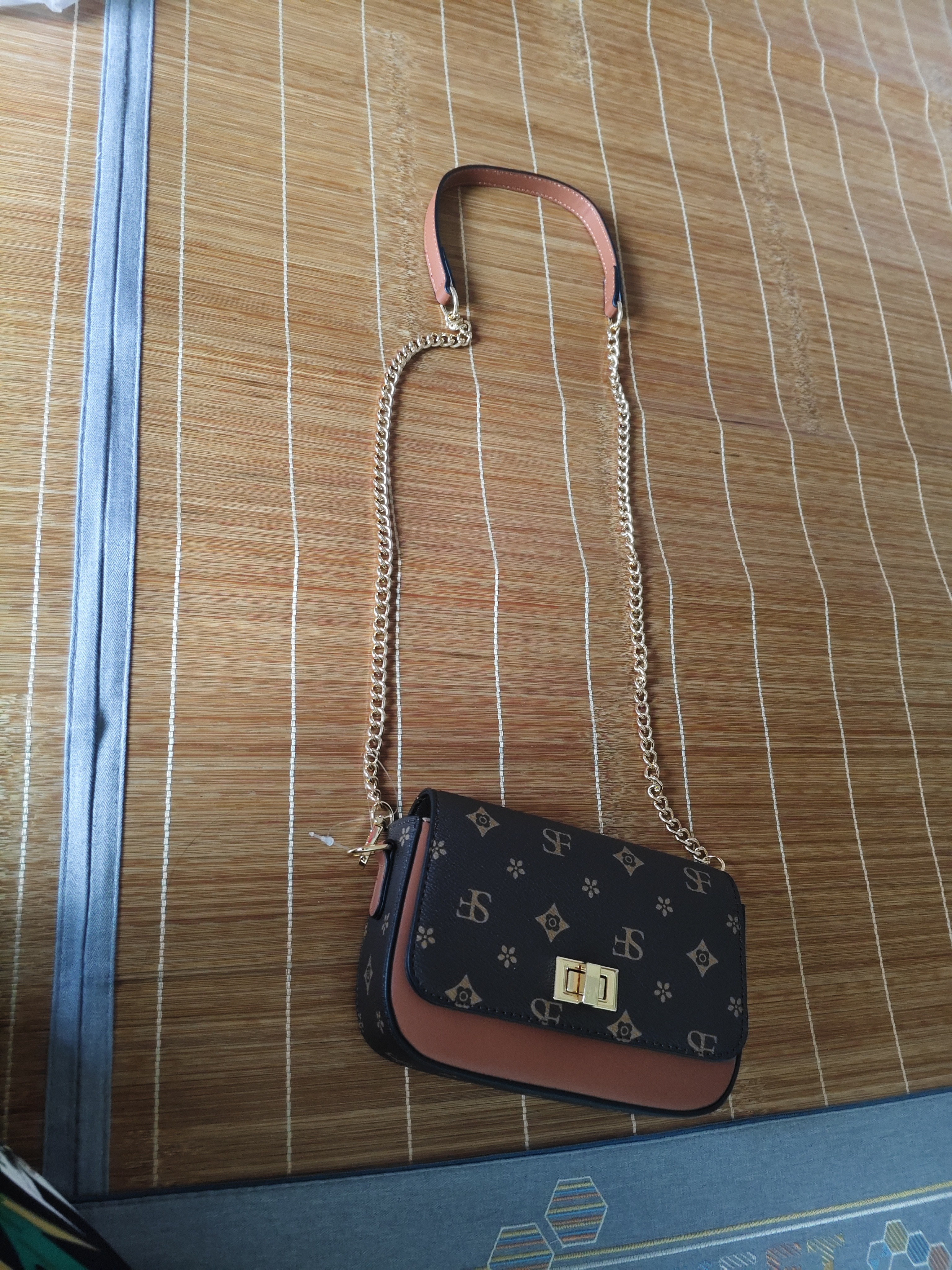 金狐狸女士包包女包大容量斜挎包女单肩包手机包小方包轻奢女友生日礼物 实拍图