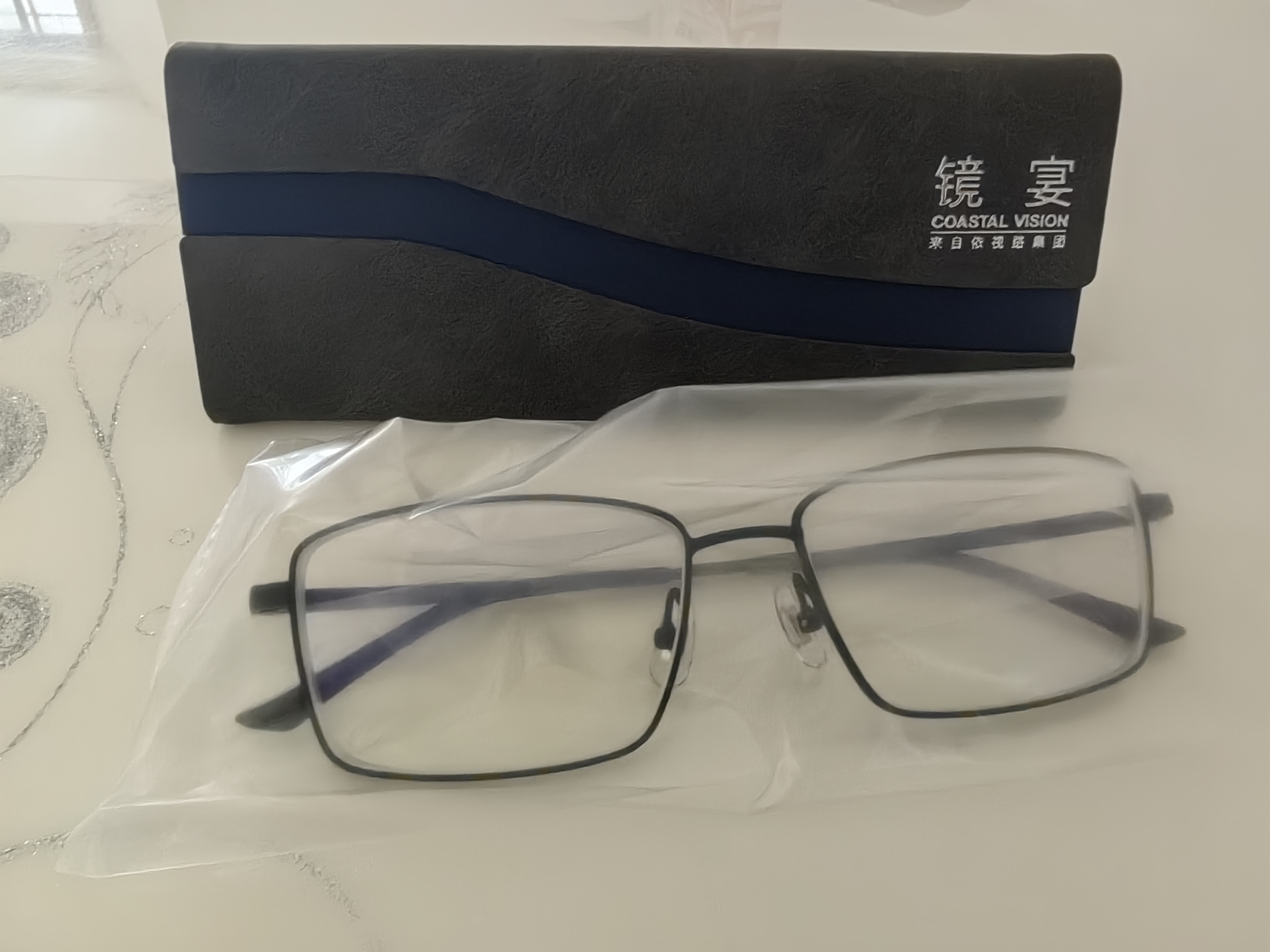依视路（ESSILOR） 新款商务男镜架时尚镜框女配依视路镜片近视定制眼镜网上配镜 钛金属-全框-4004BK-黑色 镜框+依视路A4防蓝光1.60现片 实拍图
