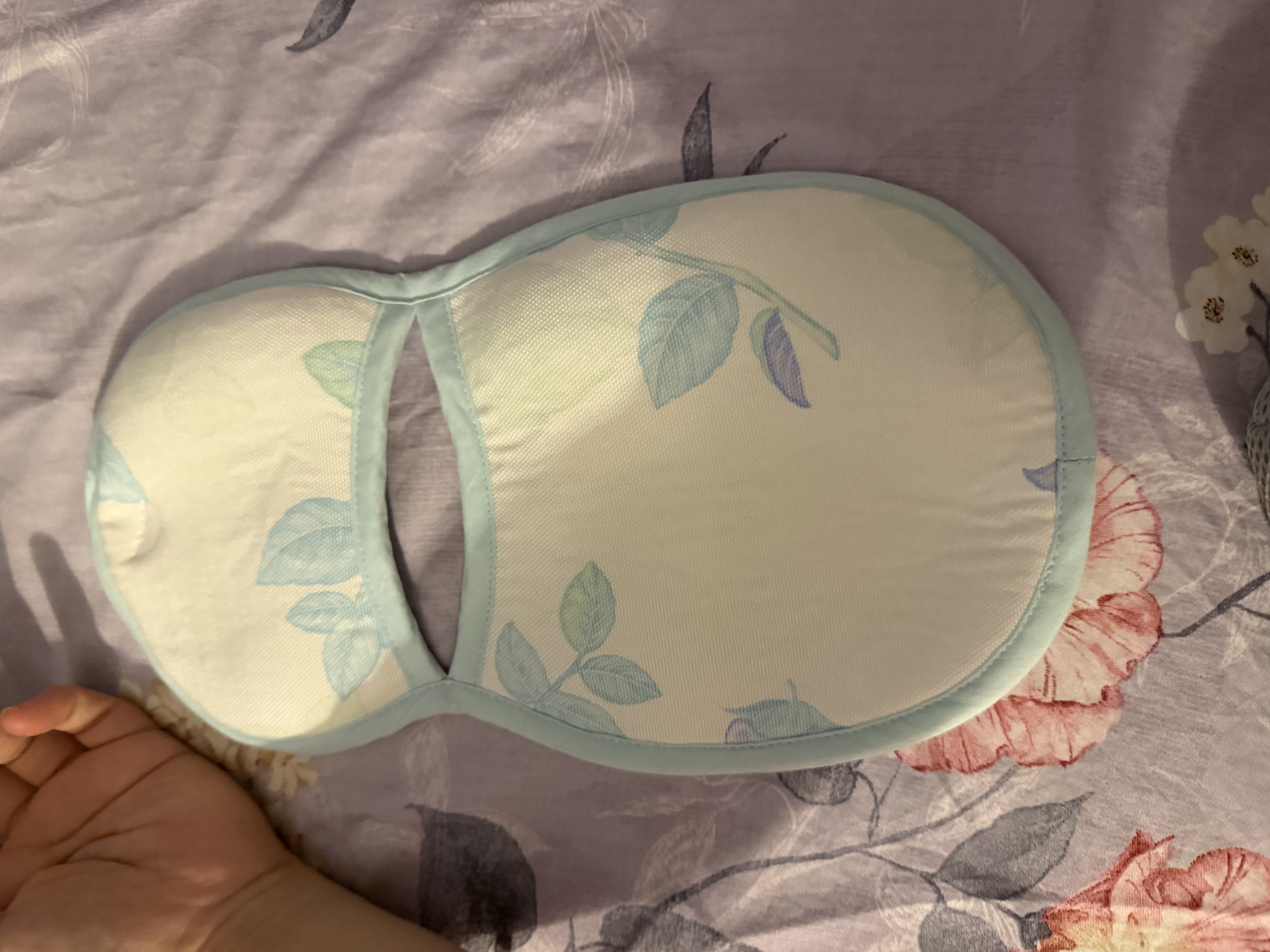 babycare凉感手臂凉席抱娃垫婴儿喂奶手臂垫透气手臂枕薄荷冰柠28*15cm 实拍图