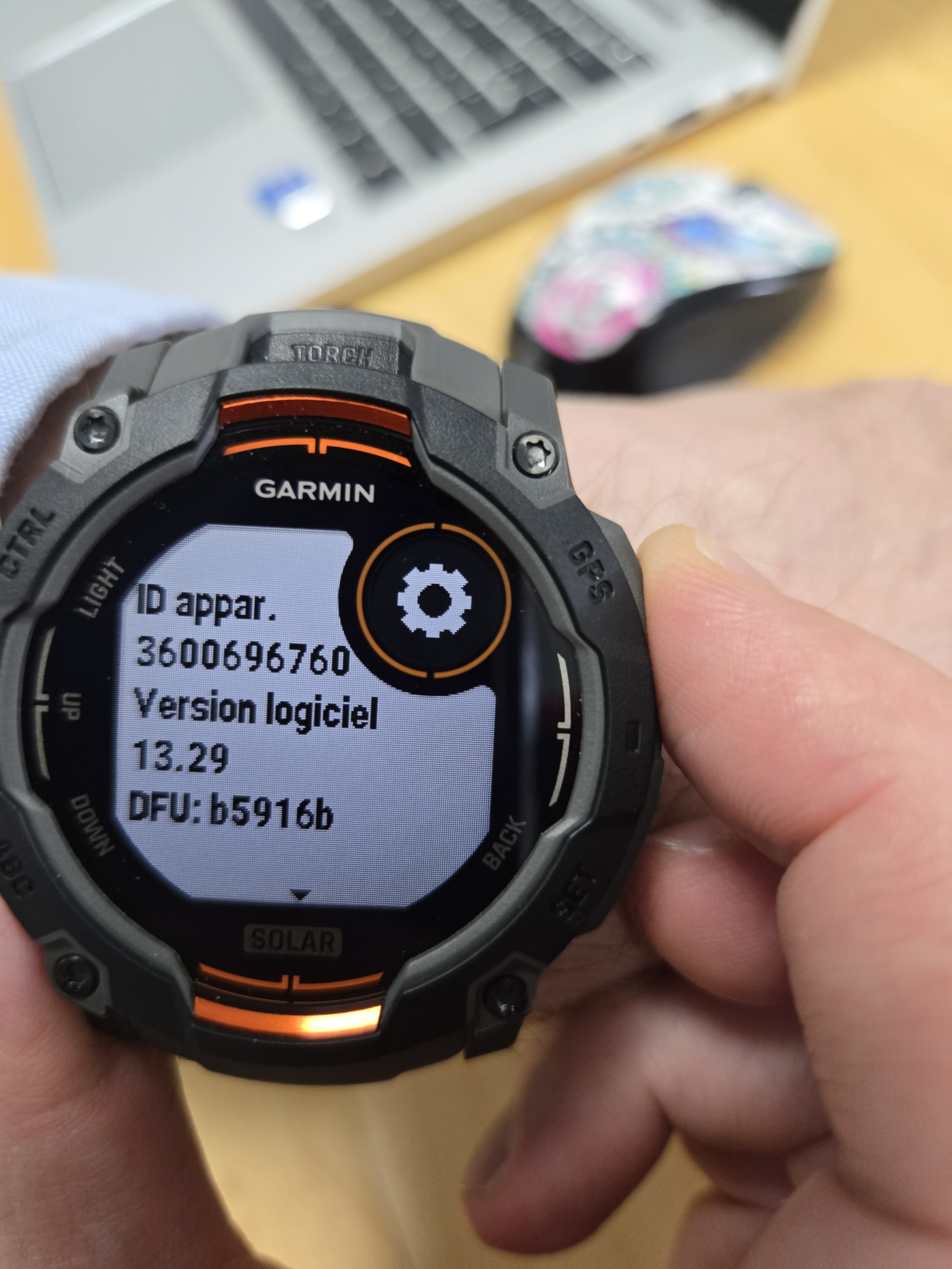 佳明（GARMIN）本能3Instinct3太阳能版石墨灰心率钓鱼越野跑户外运动智能手表 实拍图