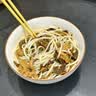 寳隆和（BAOLONGHE）湖南特产邵阳粗米粉木耳豆腐粉大片牛肉粉速食湿米粉米线早餐拌粉 木耳豆腐粉5袋 实拍图