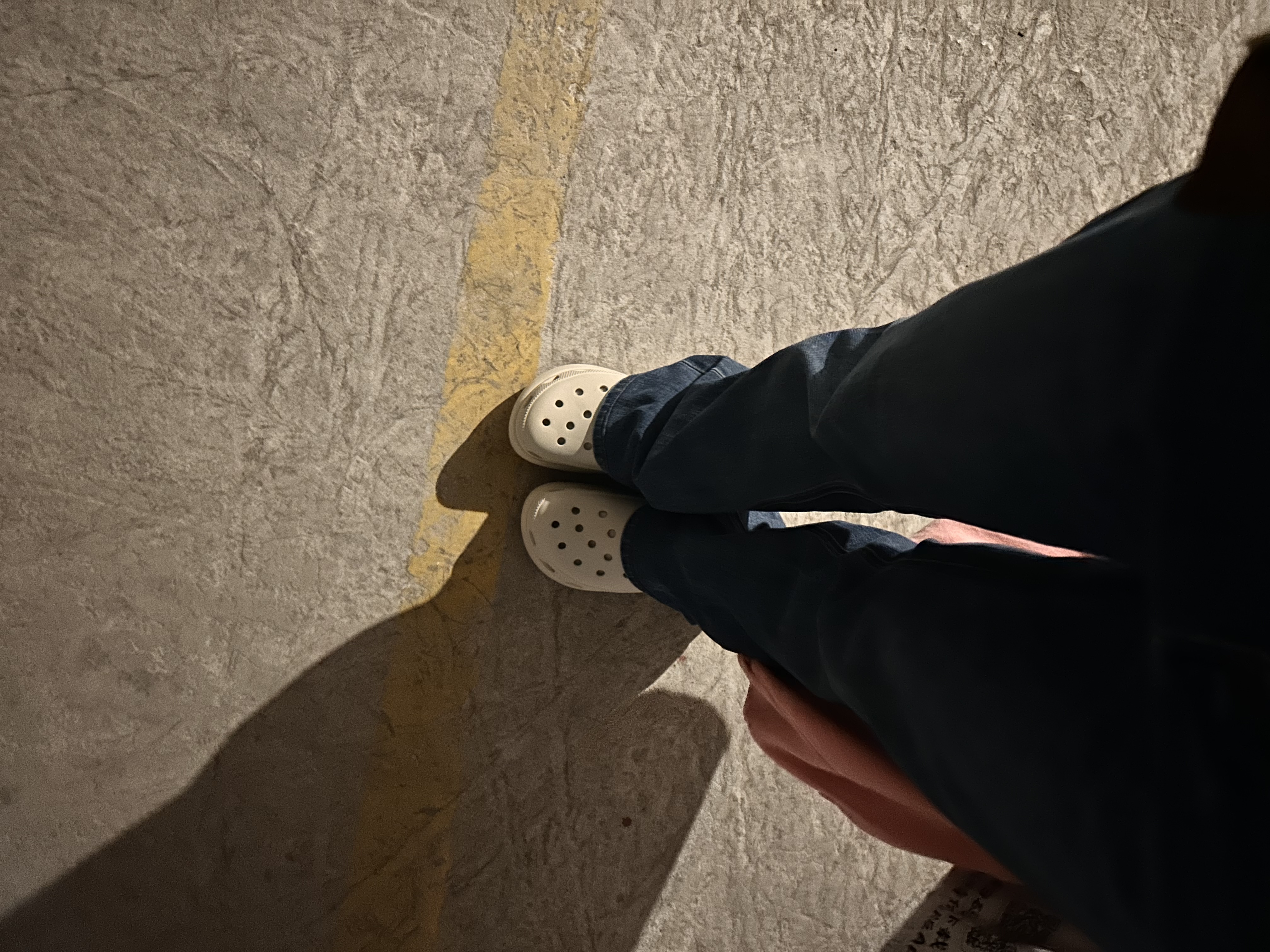 卡骆驰（CROCS）檀健次同款经典泡芙洞洞鞋百舒适男沙滩鞋女鞋休闲鞋|207521 骨白色-2Y2(含智必星) 39 (240mm) 实拍图