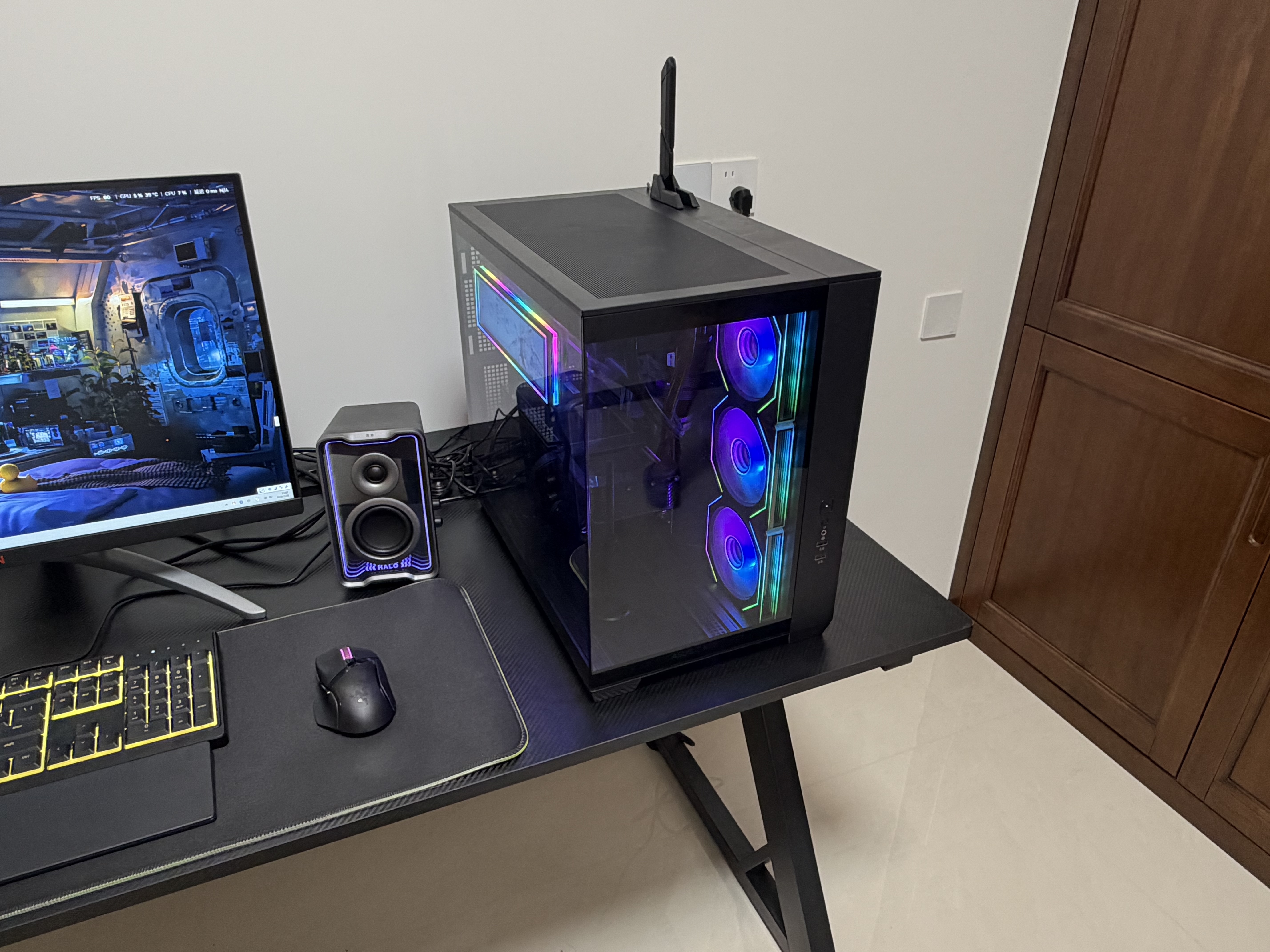 华硕全家桶Ultra 7 270K Plus/大师RTX5080/32G/1T水冷三角洲游戏AI创作电脑主机组装台式电脑整机 实拍图