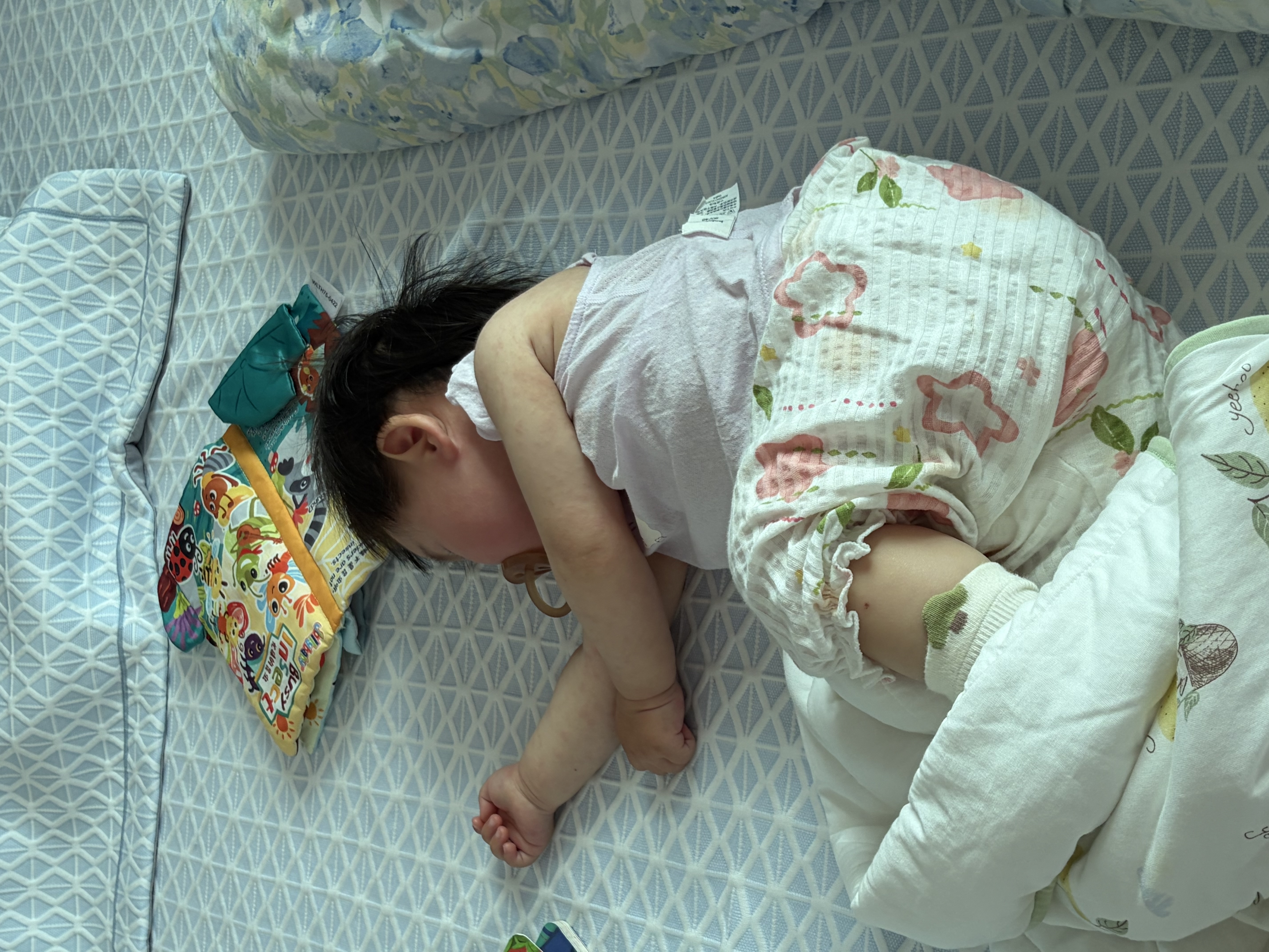 卡特兔宝宝学步鞋小K盾秋冬男童婴儿鞋儿童鞋1-3岁软底女童机能鞋 白灰绿-凉鞋 20 内长12.5cm 脚长11.5-12.0 实拍图