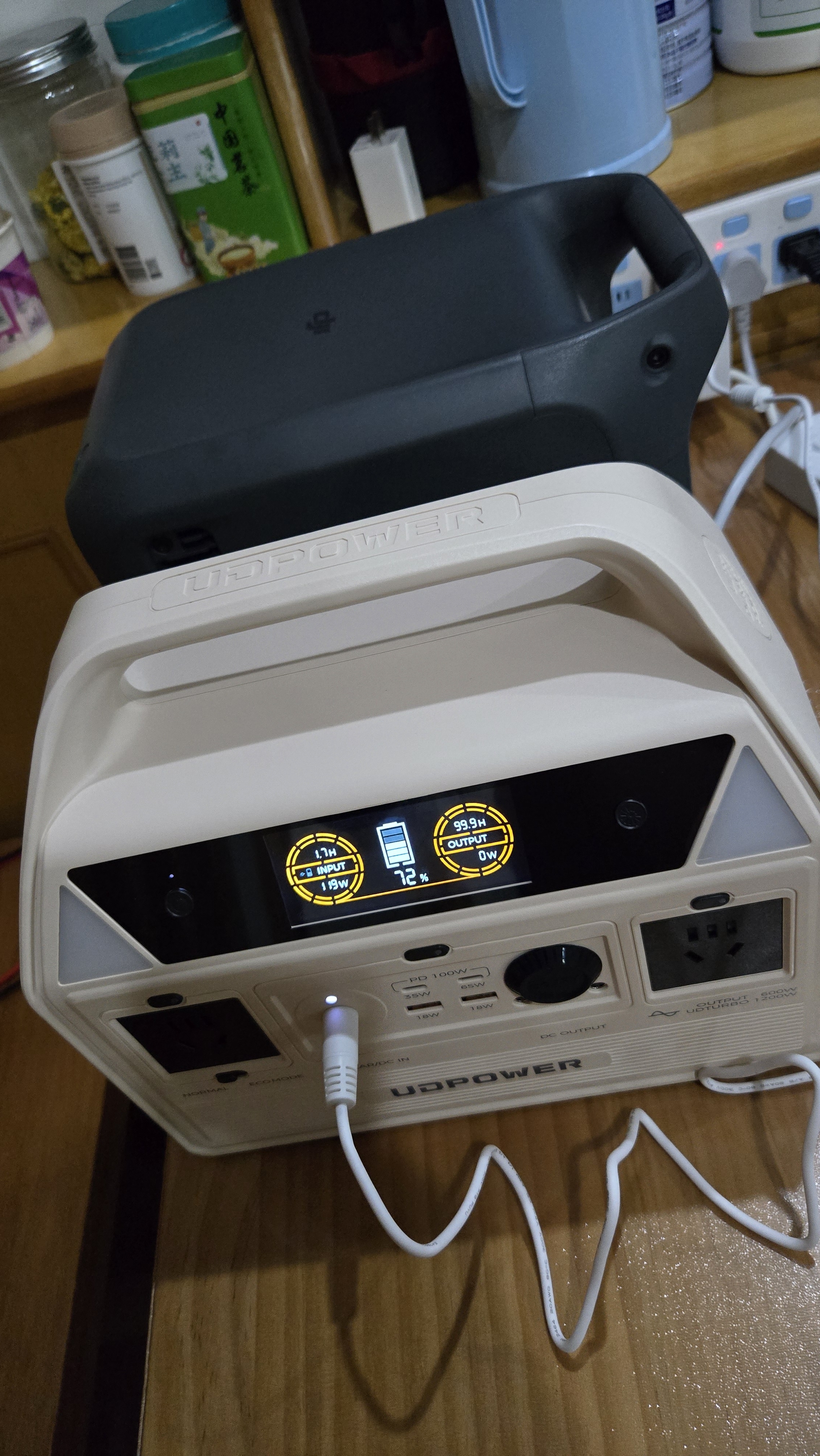 UDPOWER户外移动电源220V便携大容量带插座电瓶自驾游露营直播停电应急车载大功率笔记本电脑蓄电池 1200W 【C600-0.6度电】户外电源胡椒白 晒单实拍图