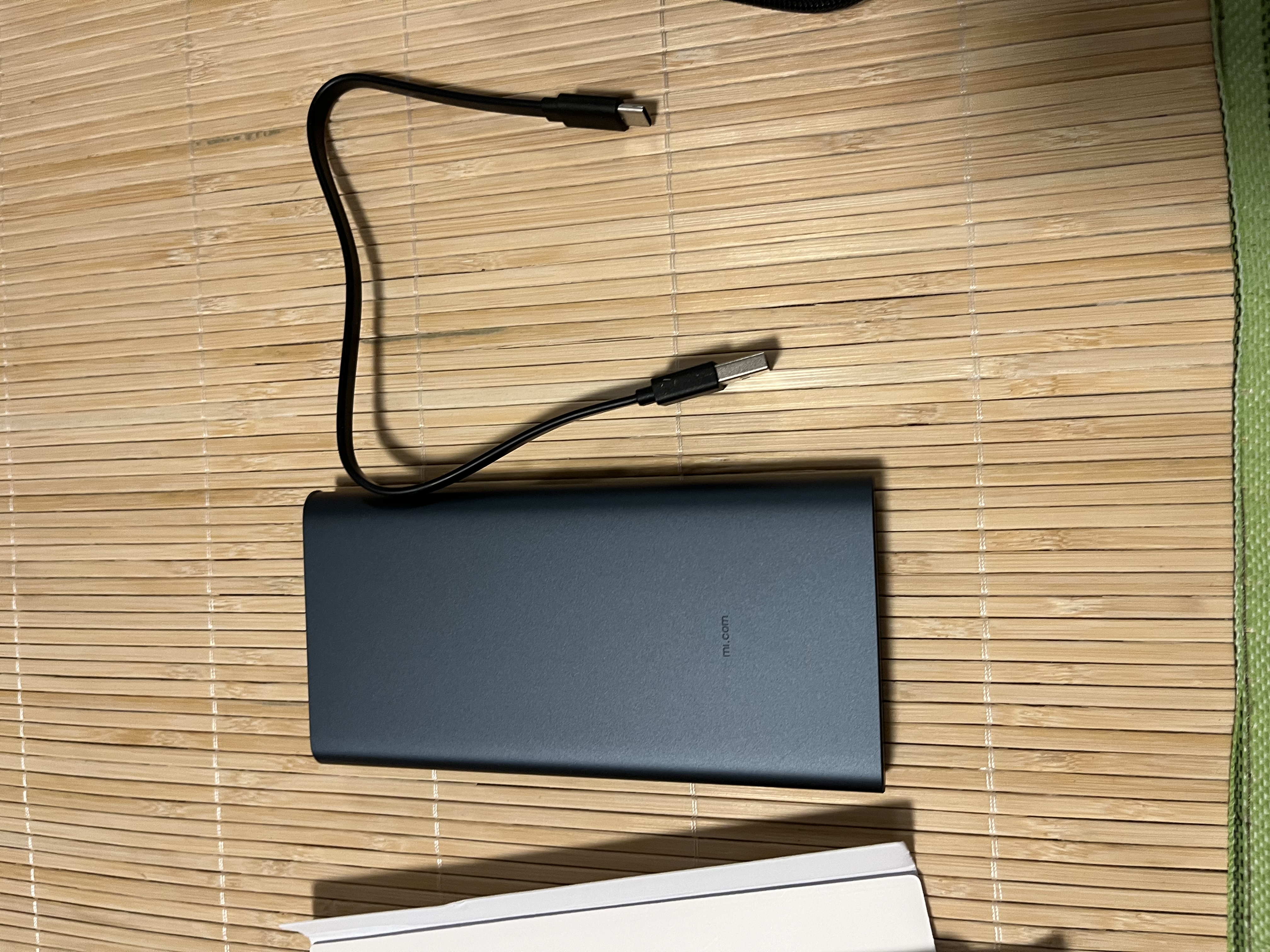 小米（MI）移动电源充电宝10000mAh大容量 22.5W Type-C双向快充户外移动电源可上飞机多口输出 适用华为苹果 黑色 实拍图