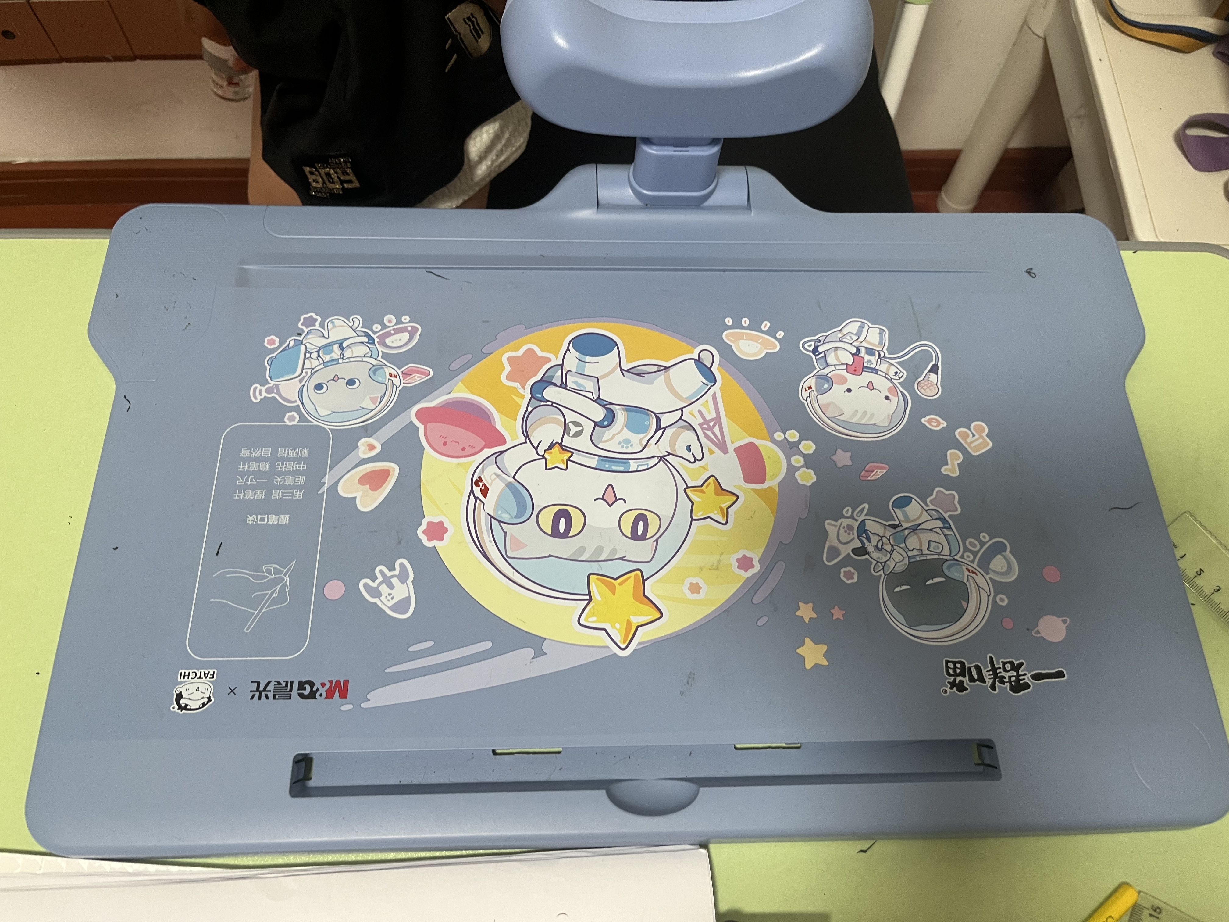 晨光（M&G）写字坐姿矫正器儿童写字姿势矫正器防低头写作业预防近视蓝色  AHAN4775B开学文具 实拍图