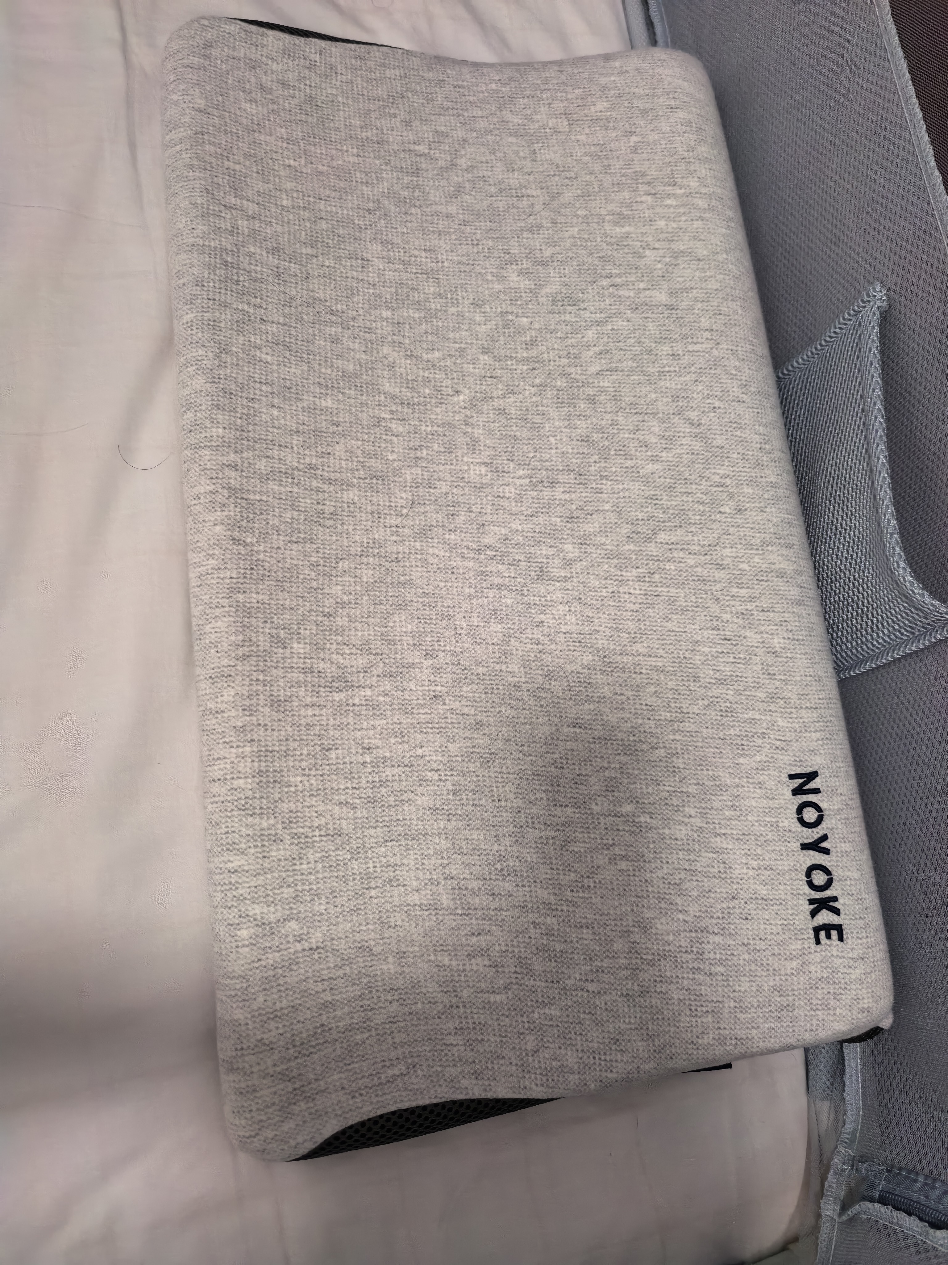 诺伊曼（noyoke）颈椎枕头低枕矮枕专用成人深睡眠记忆整头护颈枕酒店 单只 -低枕人群专用-高3cm超薄款 低枕 -一只装 实拍图