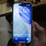 绿联【无黑边不挡屏】适用苹果17钢化膜iPhone17手机膜16Pro通用无边高清全屏防摔防爆保护膜 2片装 实拍图