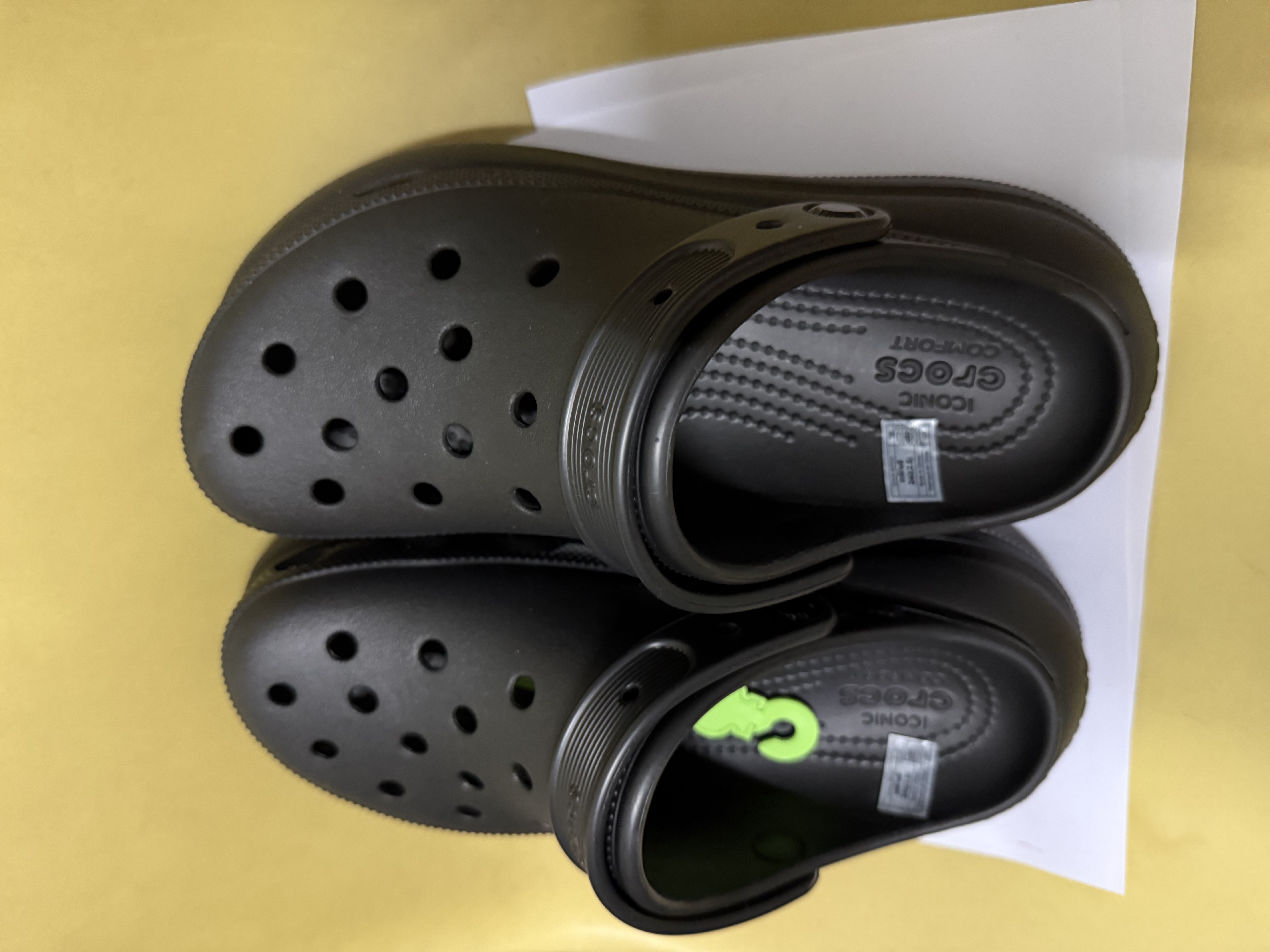 卡骆驰（CROCS）（crocs）经典泡芙Clog男女沙滩洞洞鞋凉拖鞋 207521-001 37 实拍图