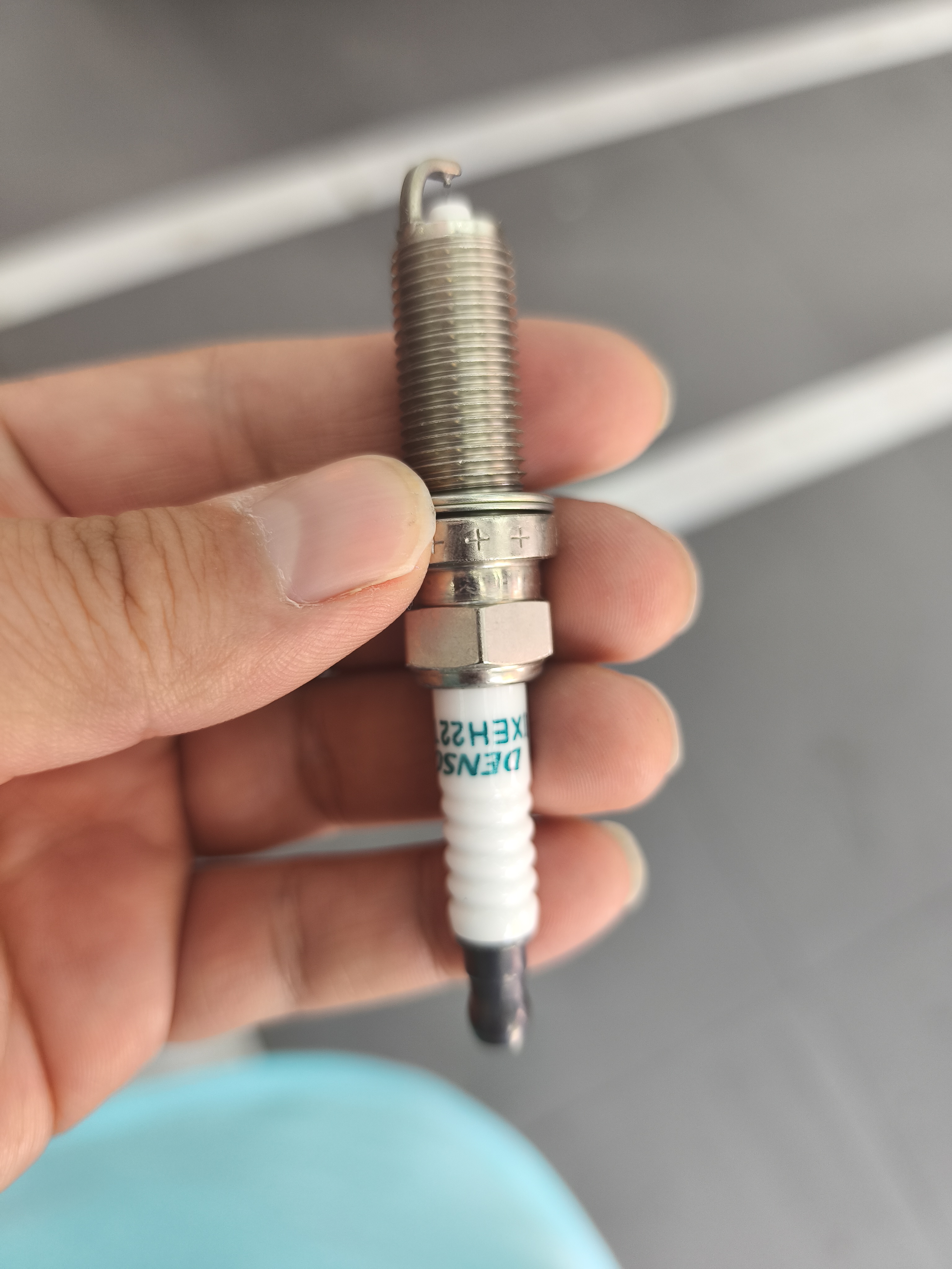 电装（DENSO）TT双针铱铂金火花塞IXEH22TT四支装(创酷森林人骐达翼豹揽胜) 实拍图