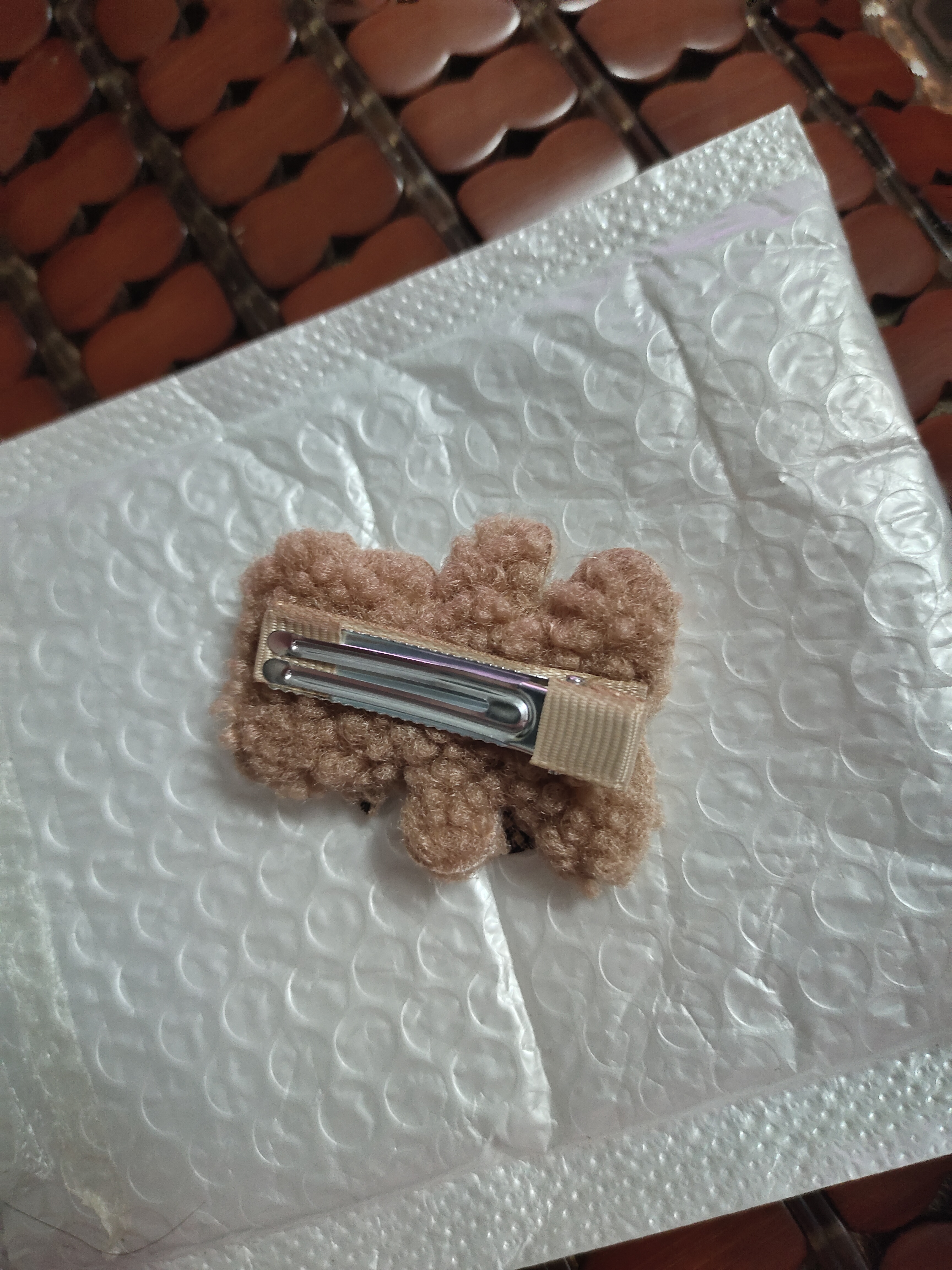 秋冬新品毛绒小熊发夹边夹少女侧边夹子bb夹百搭毛毛柔软刘海头饰 蝴蝶结小熊-棕色 实拍图