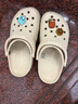 卡骆驰（CROCS）檀健次同款经典洞洞鞋轻便百搭女沙滩鞋包头拖鞋男鞋|10001 骨白色-2Y2(含智必星) 36 /37(220mm) 实拍图