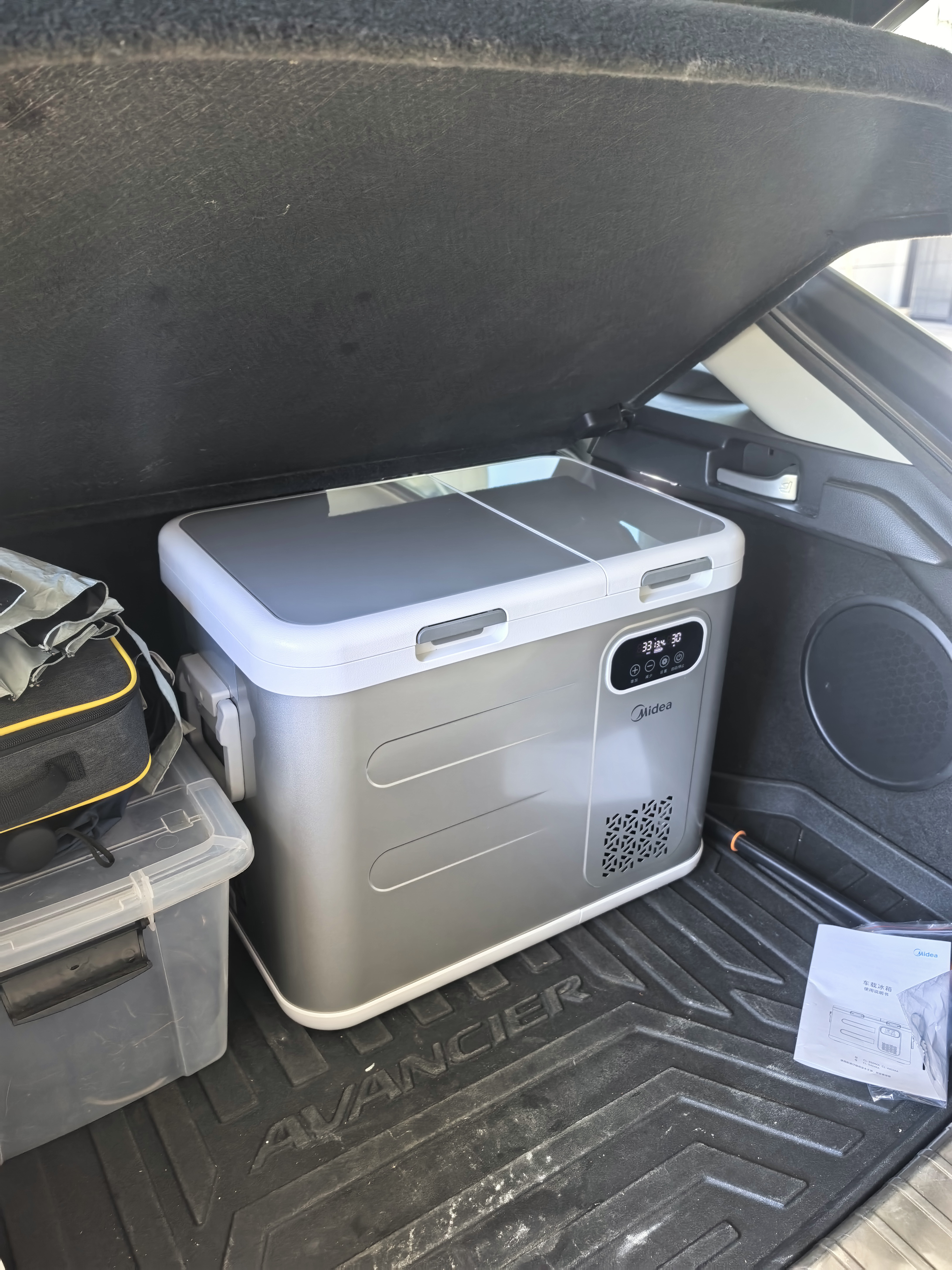 美的（Midea）车载冰箱44升双门压缩机车家两用轿车12V货车24V可结冰冷冻冷藏箱 实拍图