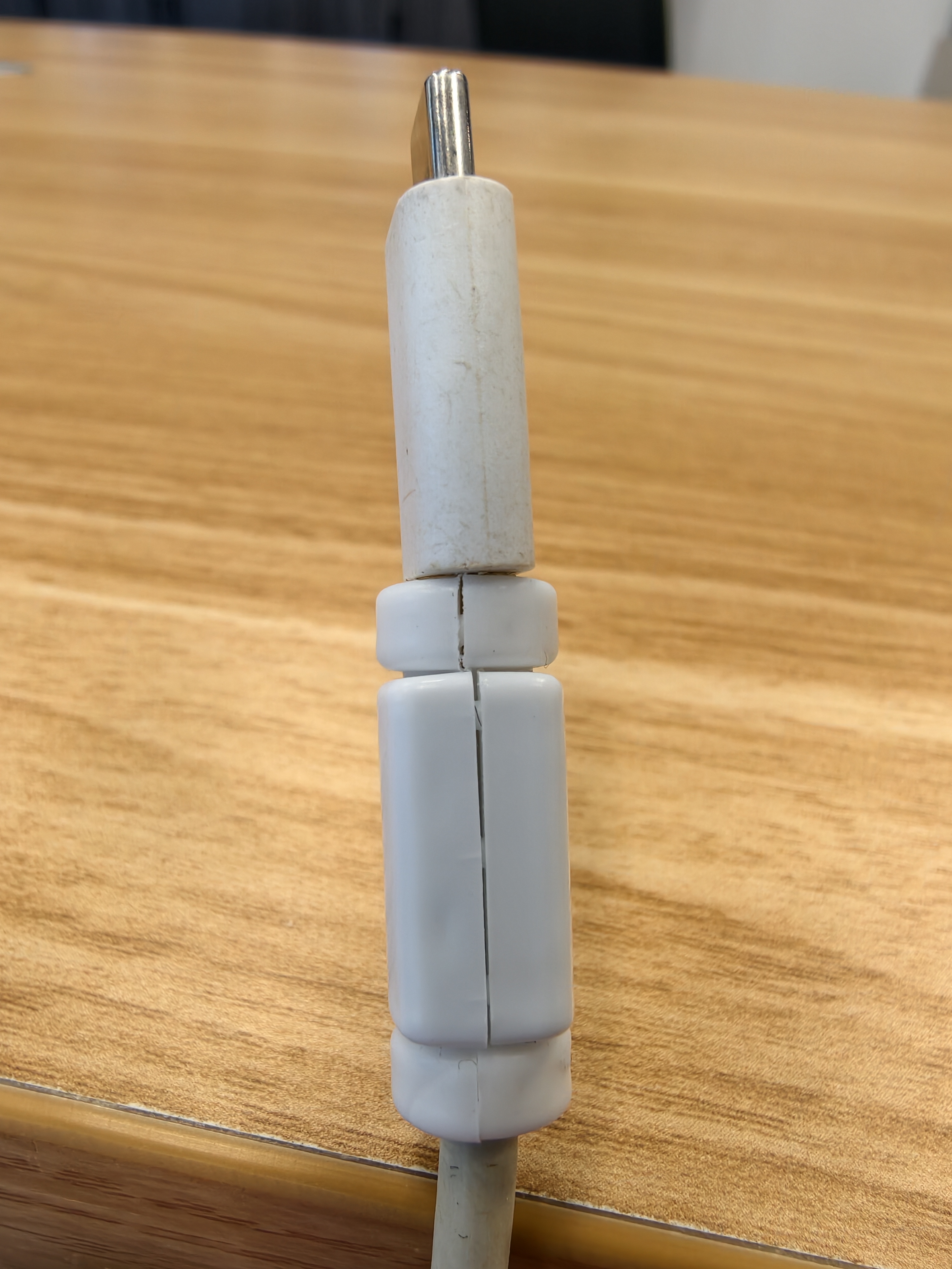 线头保护套数据线保护扣安卓充电器苹果通用防折断手机数据线头套 数据线保护扣-白色 2个装 实拍图