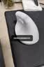 罗技（Logitech）Lift人体工学鼠标 垂直鼠标 小手鼠标 无线蓝牙鼠标 3台设备秒切换 带Logi Bolt接收器 白色 实拍图