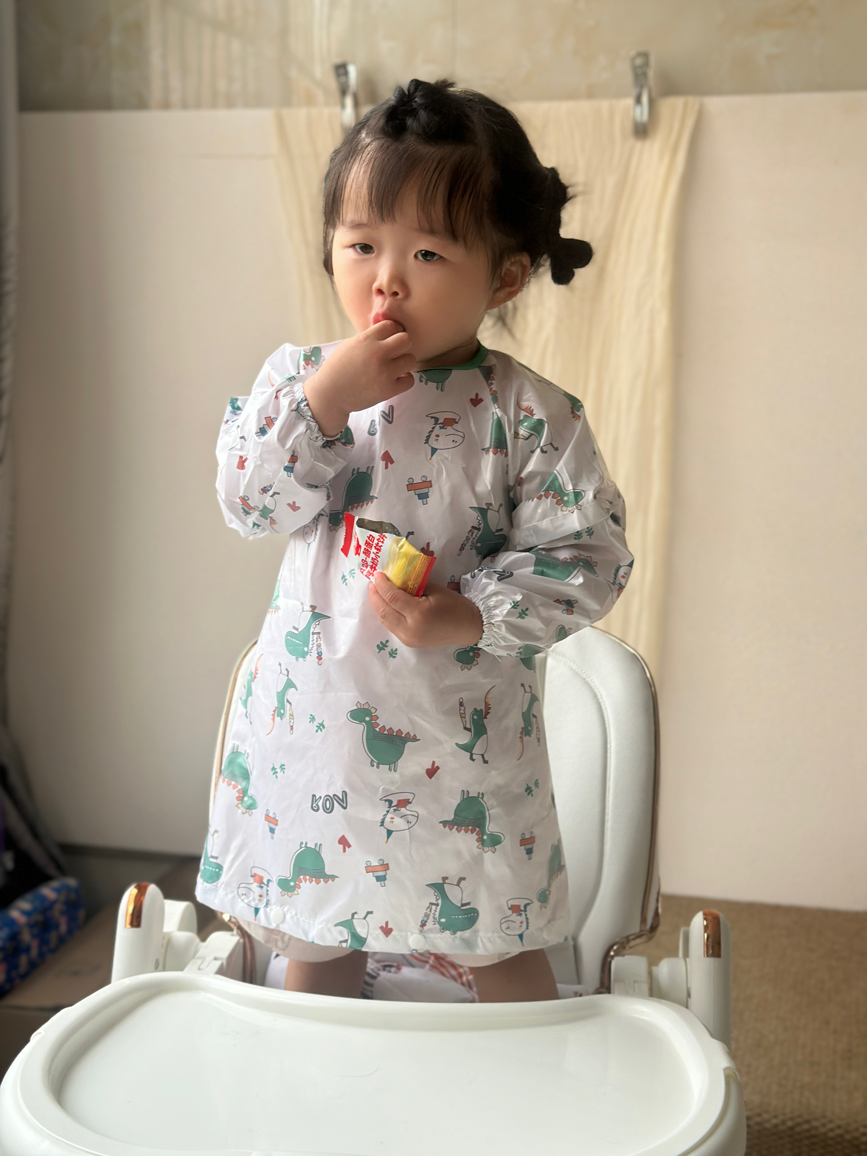 葆氏一体式餐椅罩衣可拆卸袖子防水隔污儿童吃饭辅食防脏宝宝围兜 实拍图