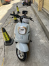 绿源（Luyuan）电动摩托车M7U74公里长续航国民好车60V5块铅酸电池大动力1000W电机电瓶车代步通勤云影灰 实拍图