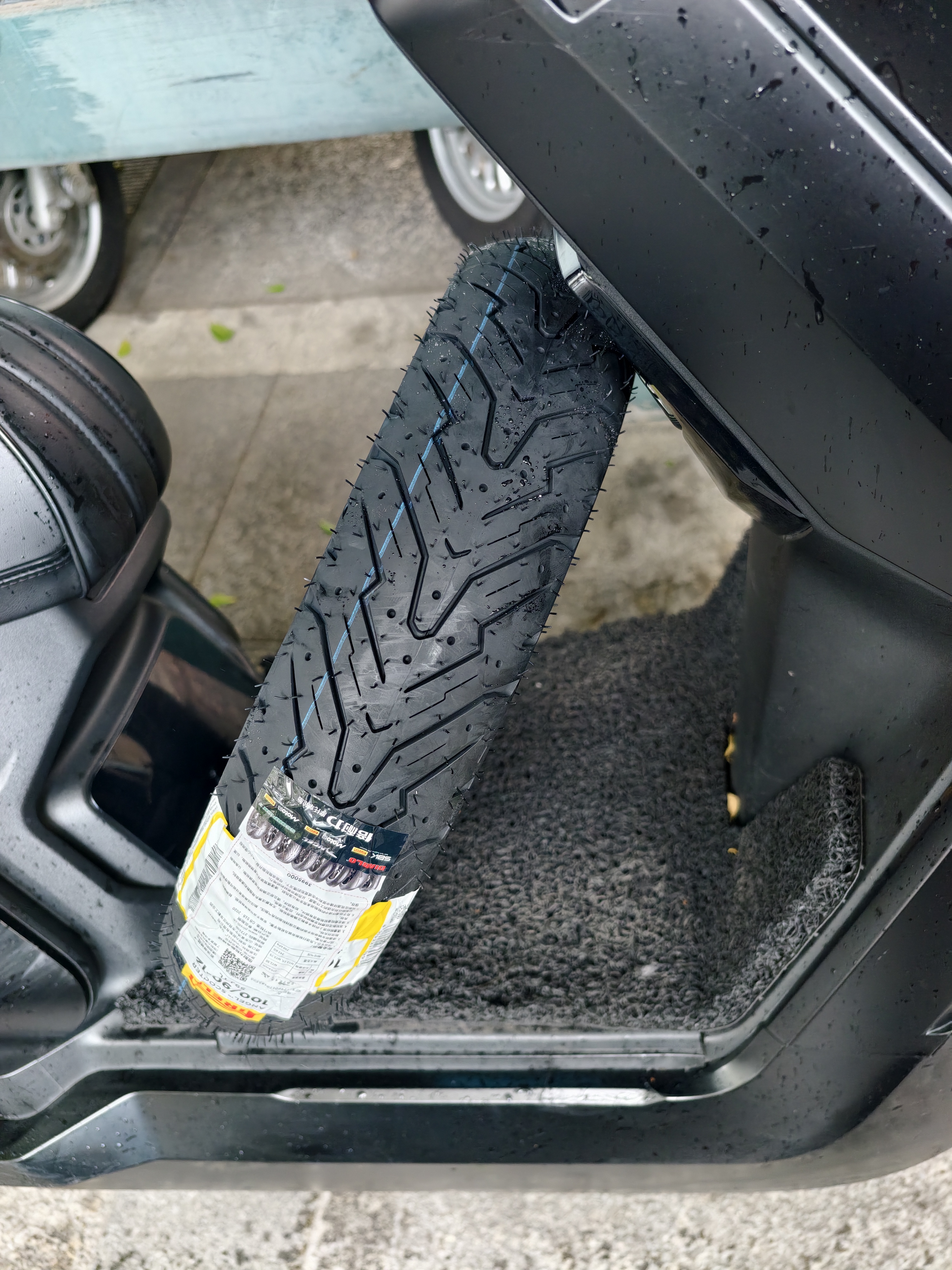 倍耐力（Pirelli）天使胎踏板摩托车轮胎电动车真空胎半热熔电瓶车 前后轮100/90-12 实拍图
