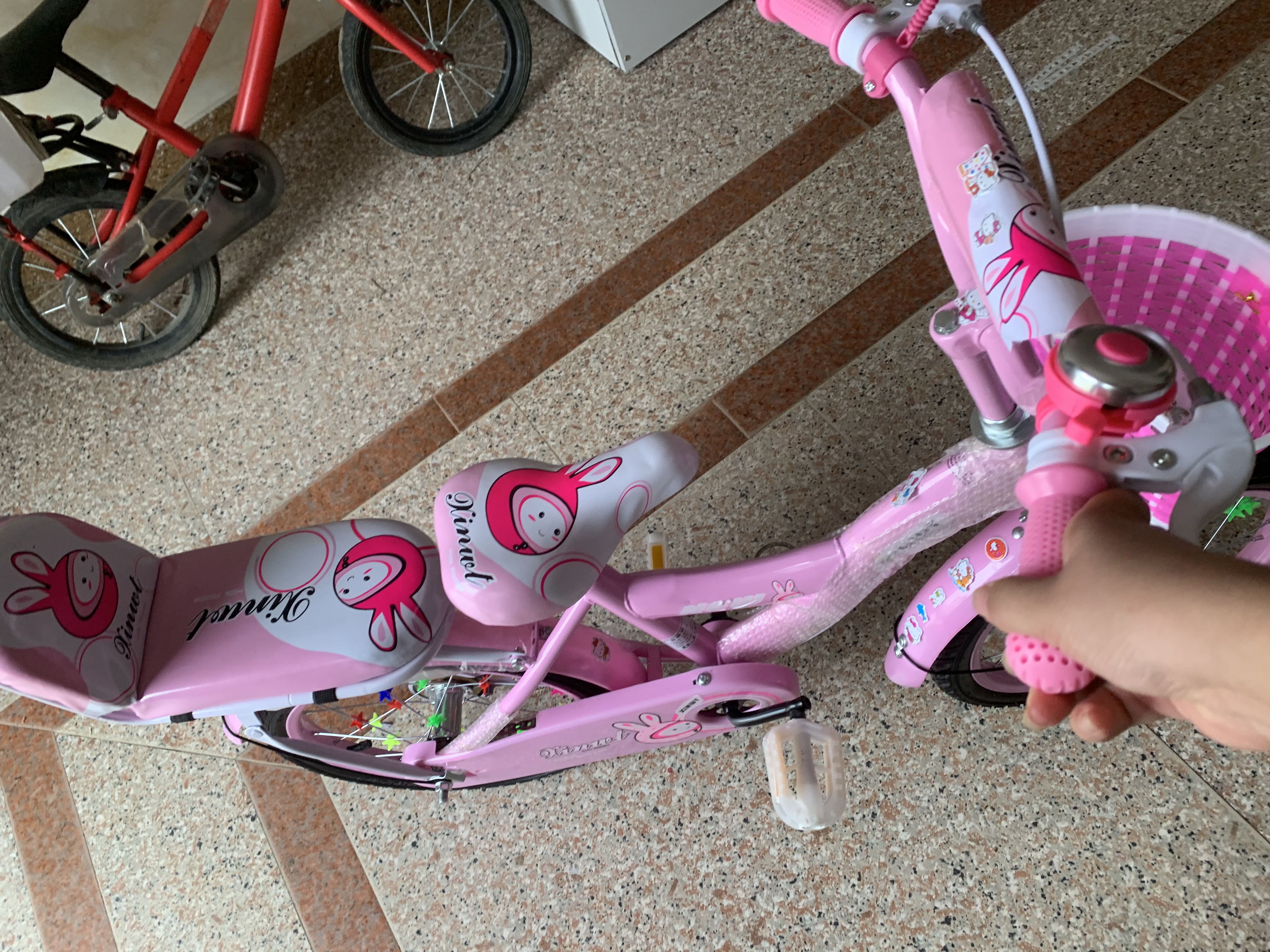 鑫旺彤自行车儿童3-6-10岁单车男女童轻便脚踏车辅助轮5岁女孩车公主车 粉色【加宽加大坦克轮】 16寸 适合身高105-125cm 实拍图