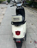 绿源（Luyuan）电动摩托车M7U74公里长续航60V5块铅酸电池大动力1000W电机电瓶车代步通勤女性孩生士奶油白 实拍图